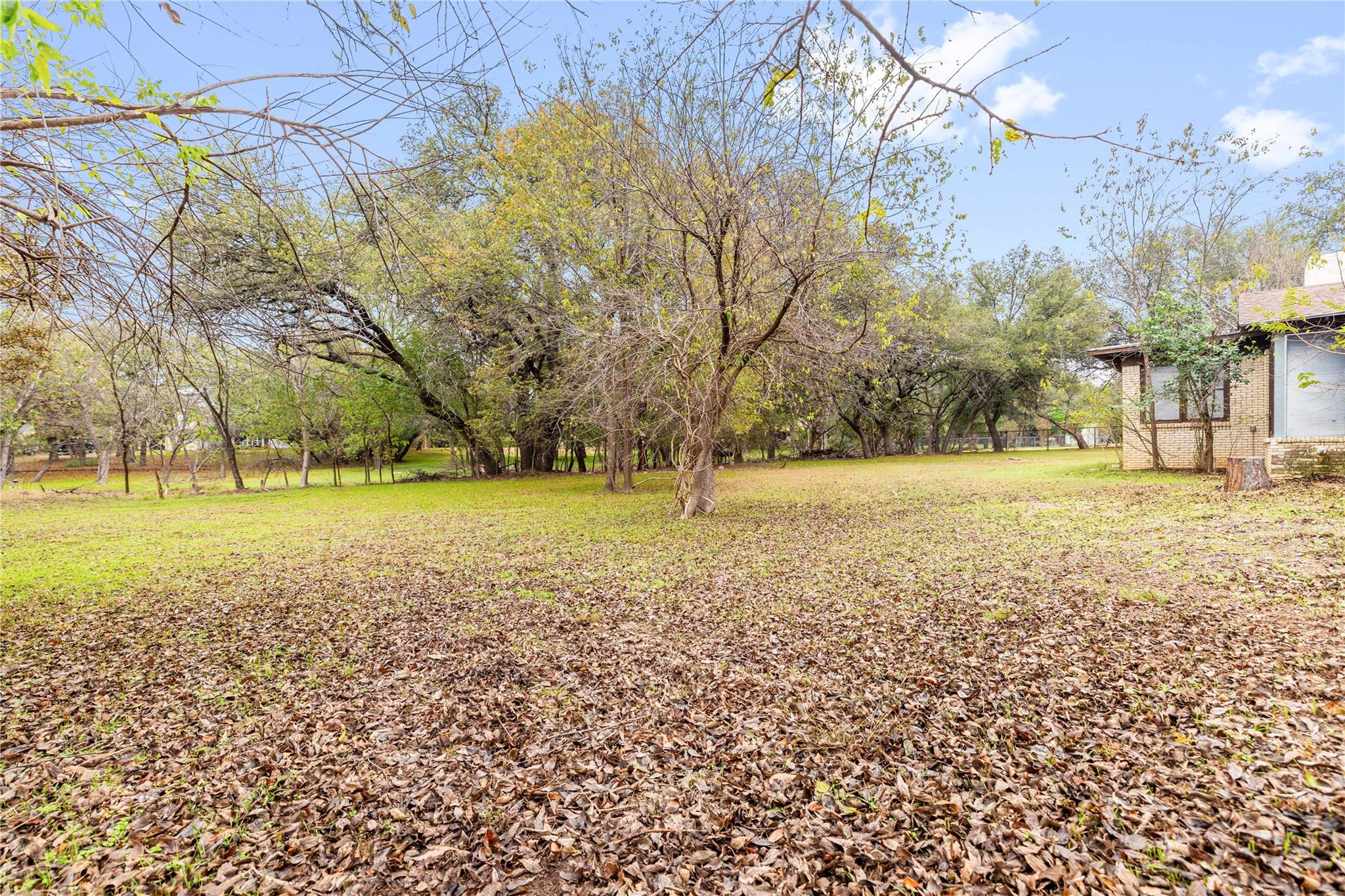 main property photo 27