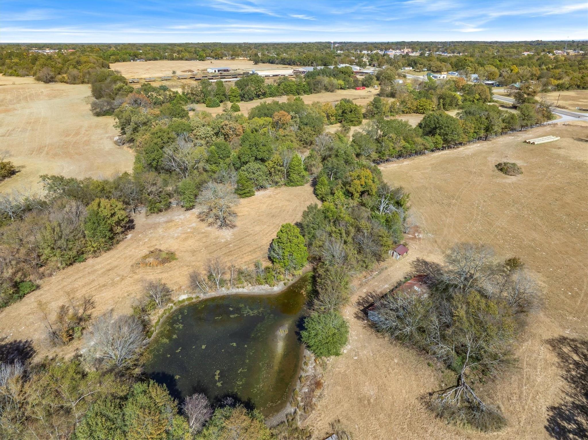main property photo 28