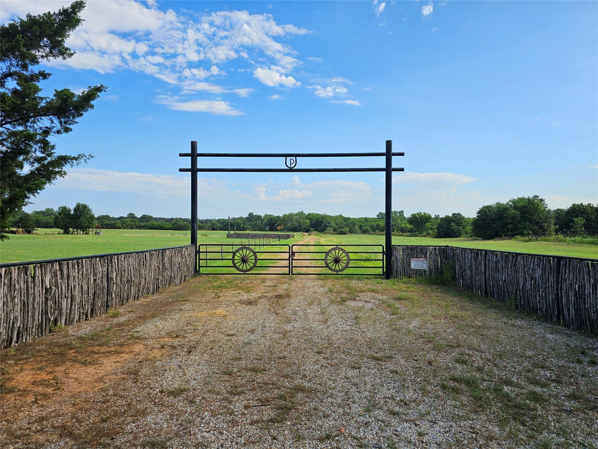 main property photo 12
