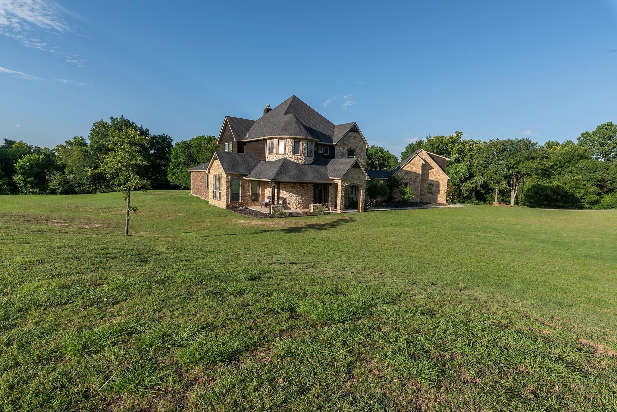 main property photo 1