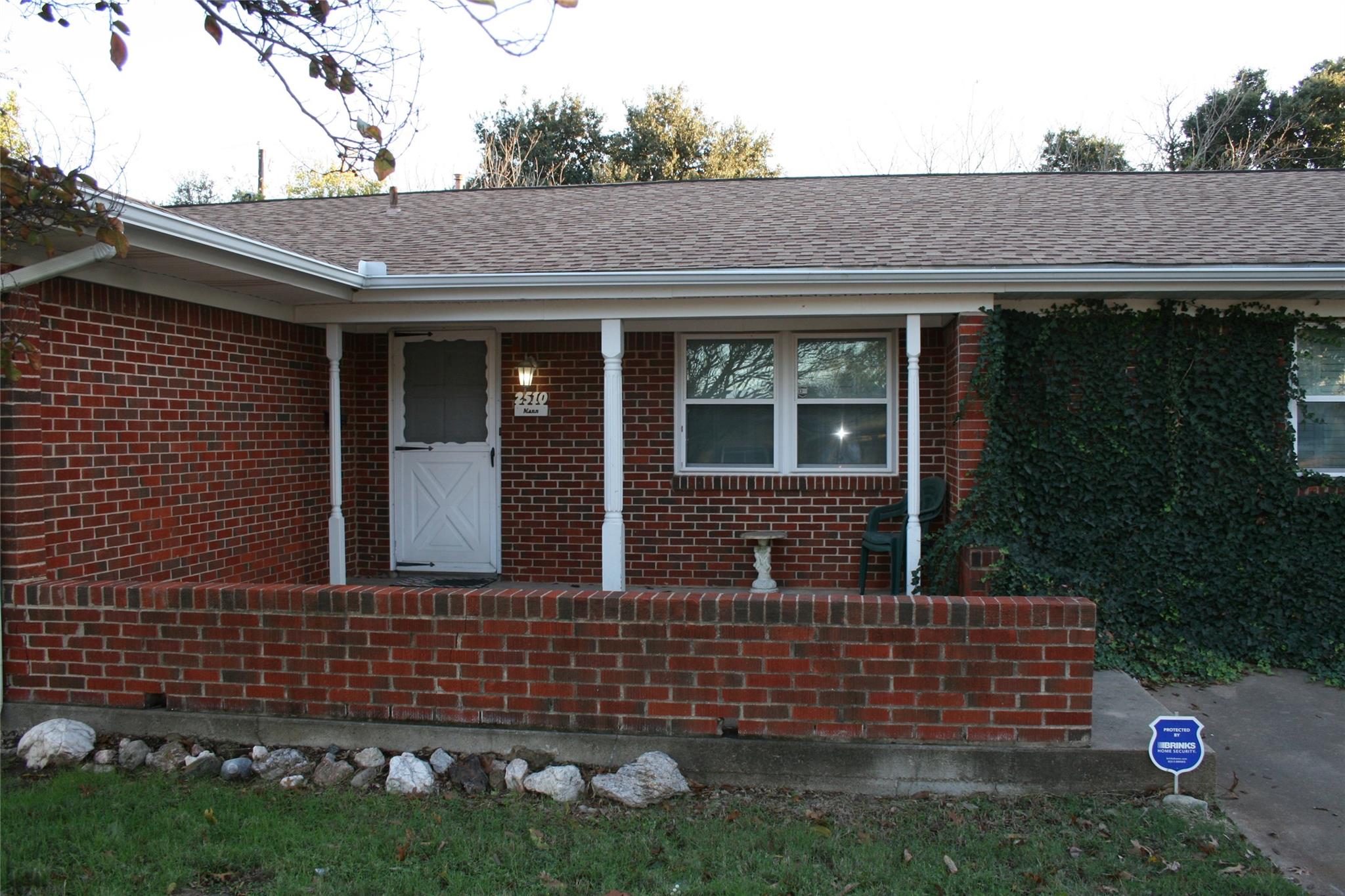 main property photo 24