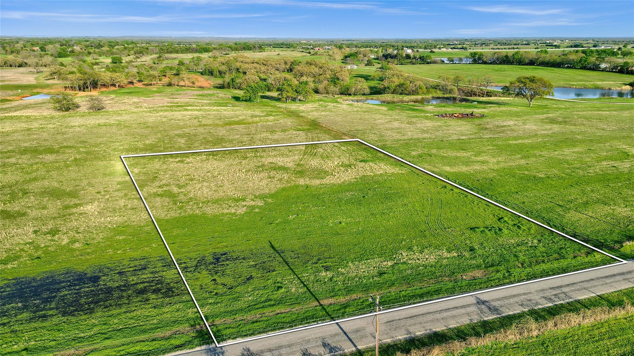 main property photo 13