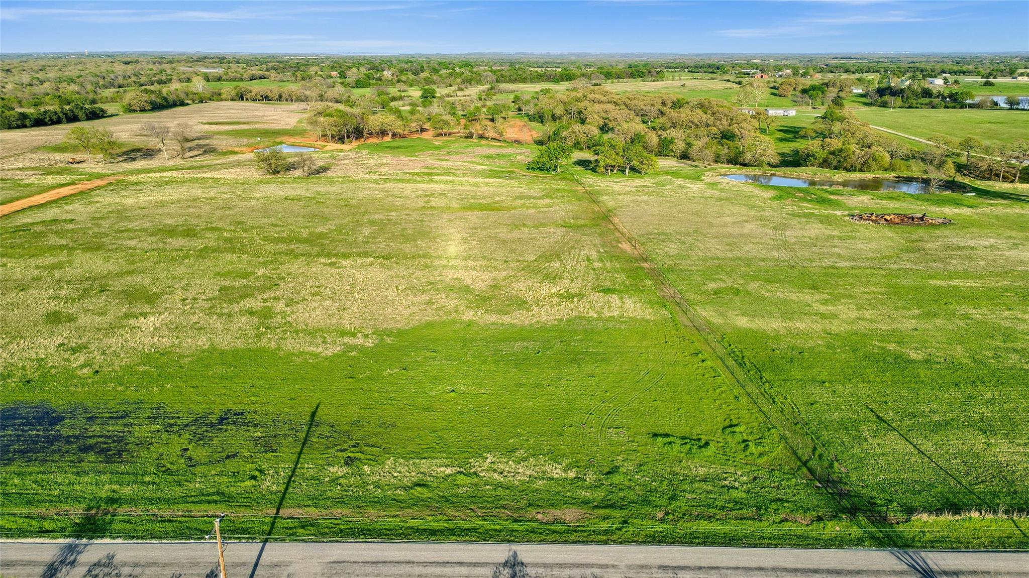 main property photo 14