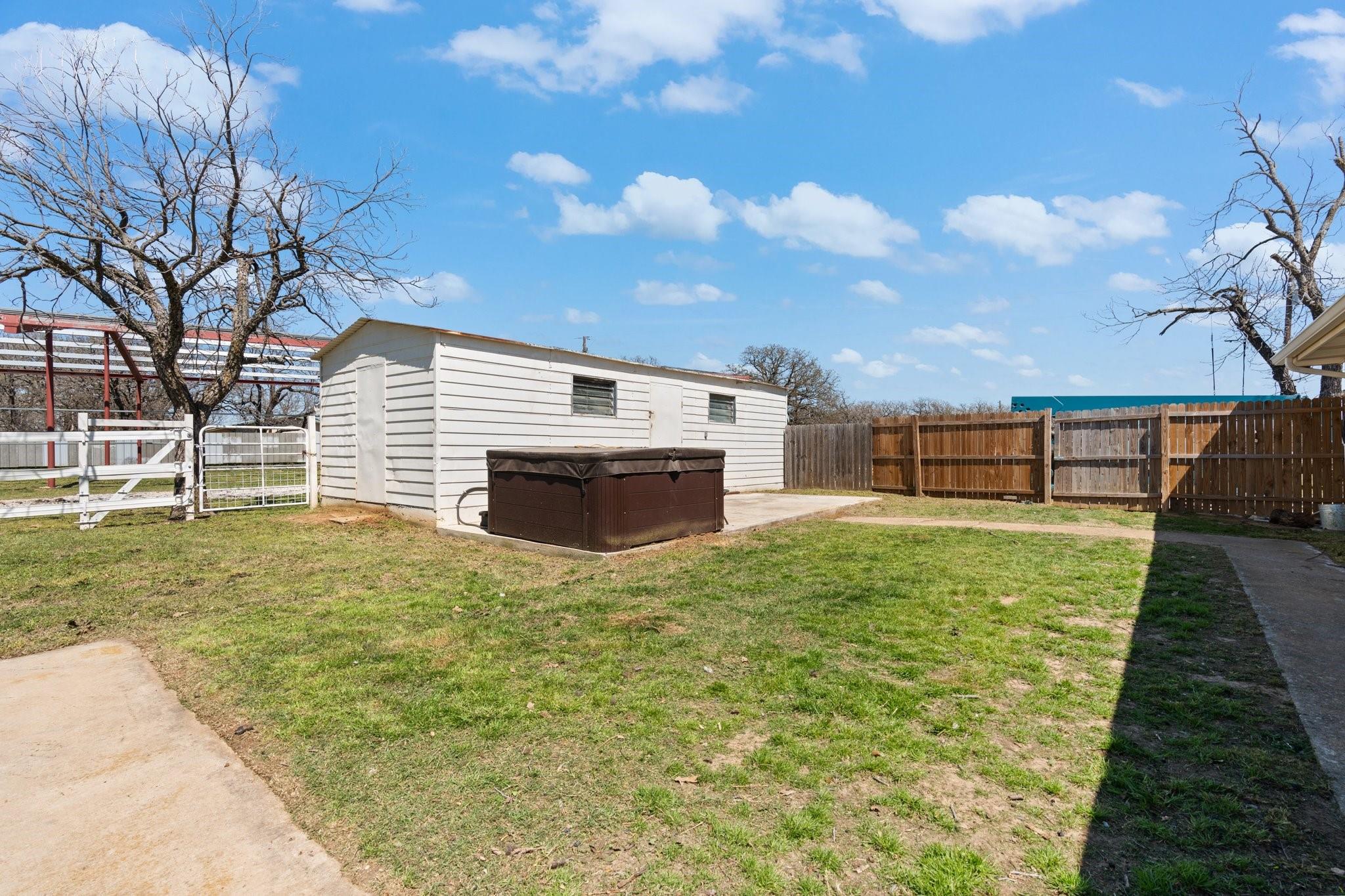 main property photo 6
