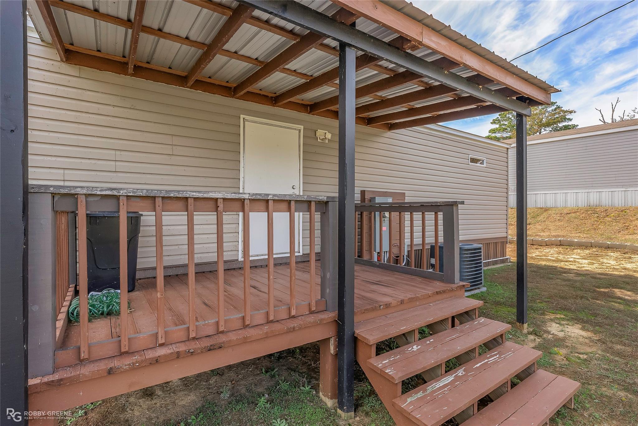 main property photo 19