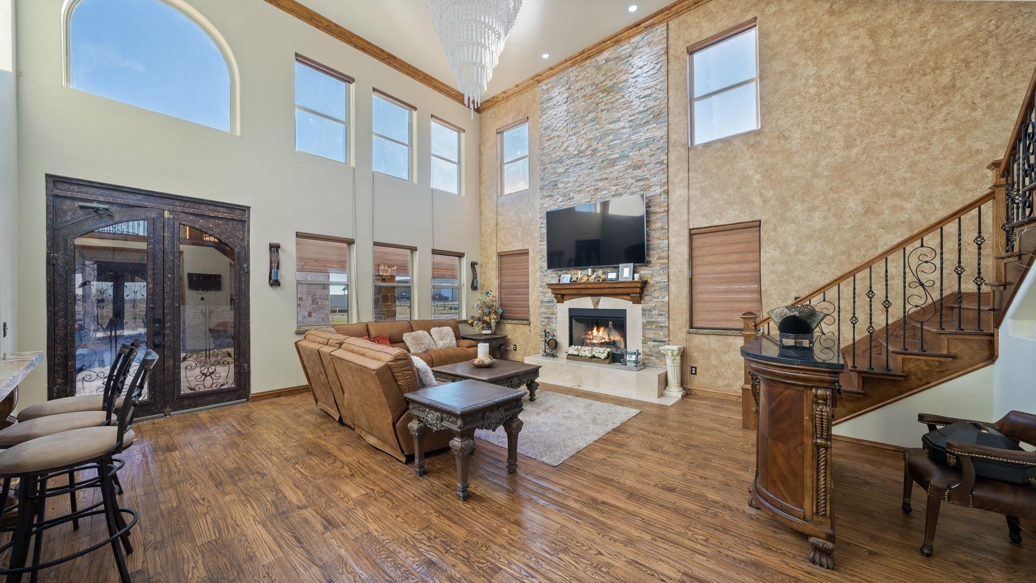 main property photo 4