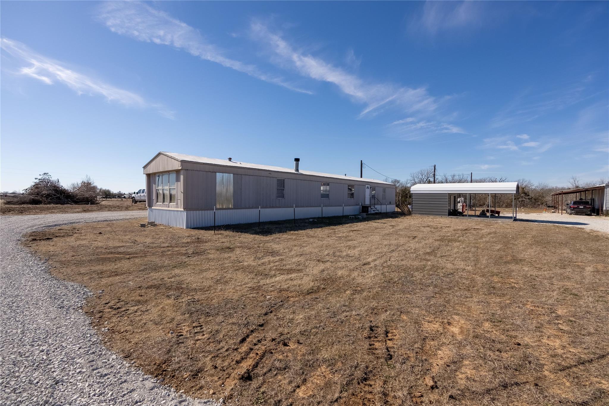 main property photo 29