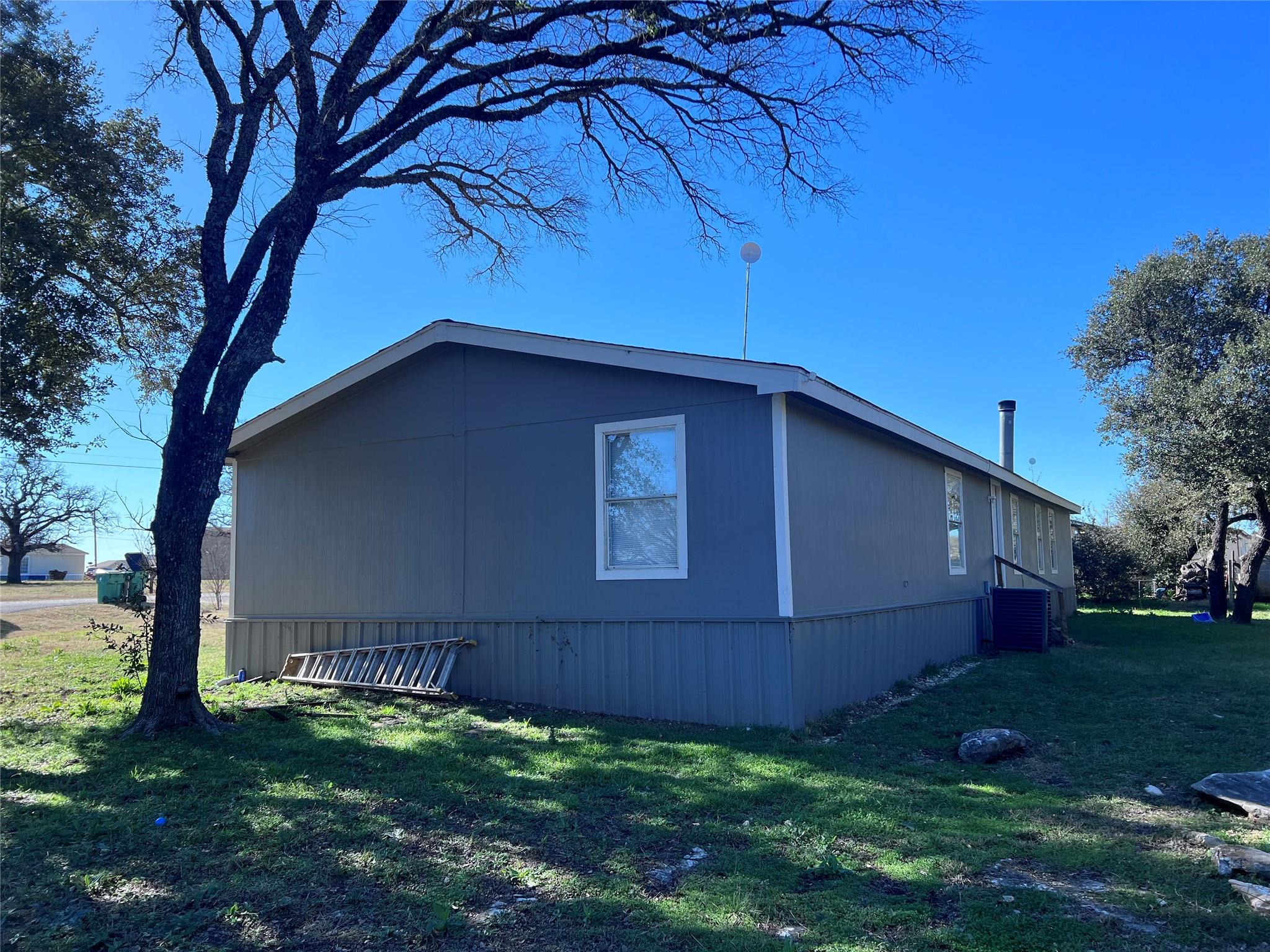 property viewer photo 1