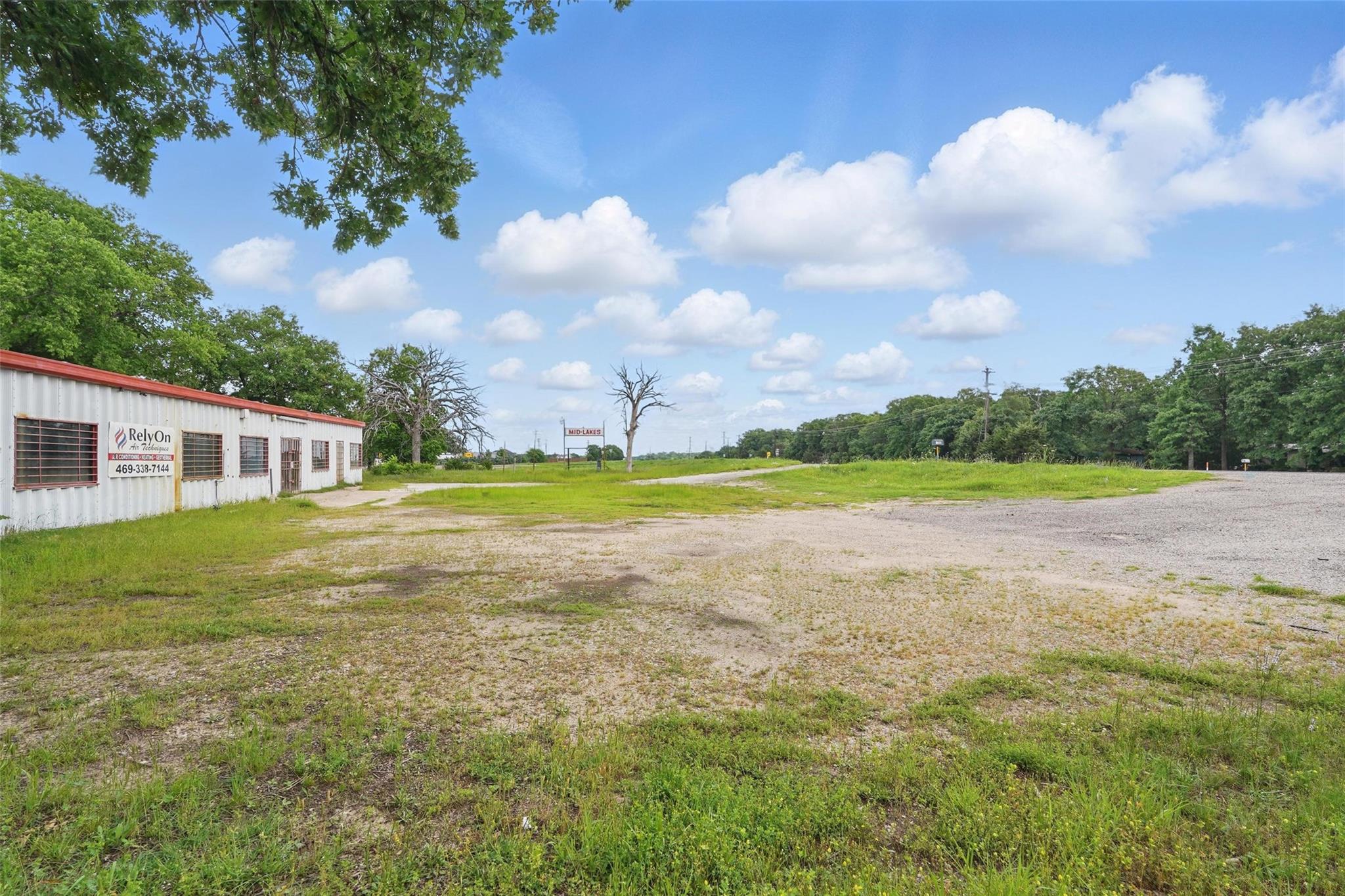main property photo 6