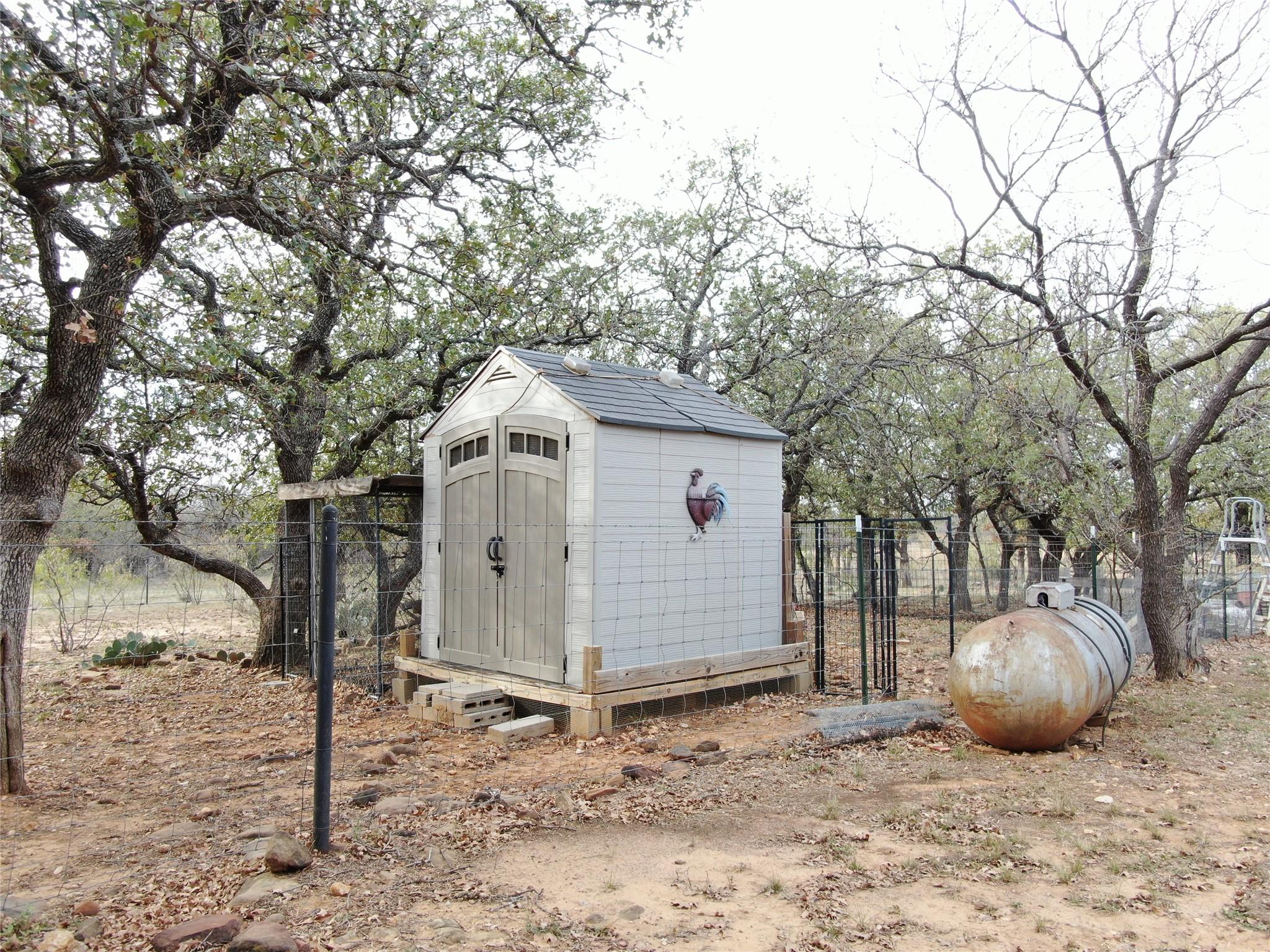 main property photo 38