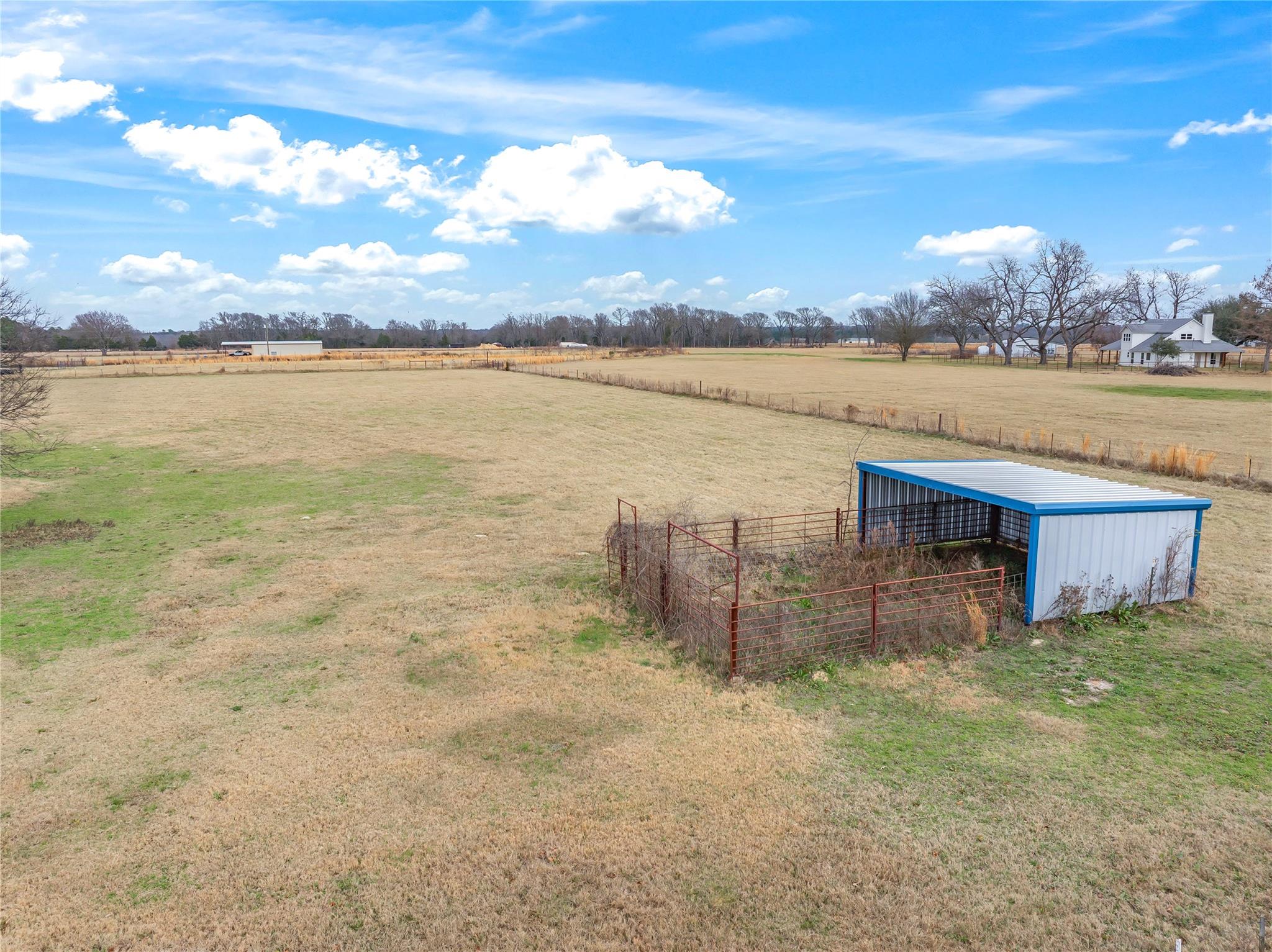 main property photo 19