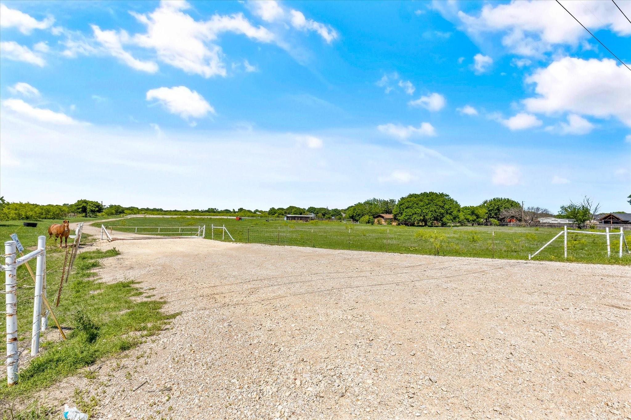 main property photo 15