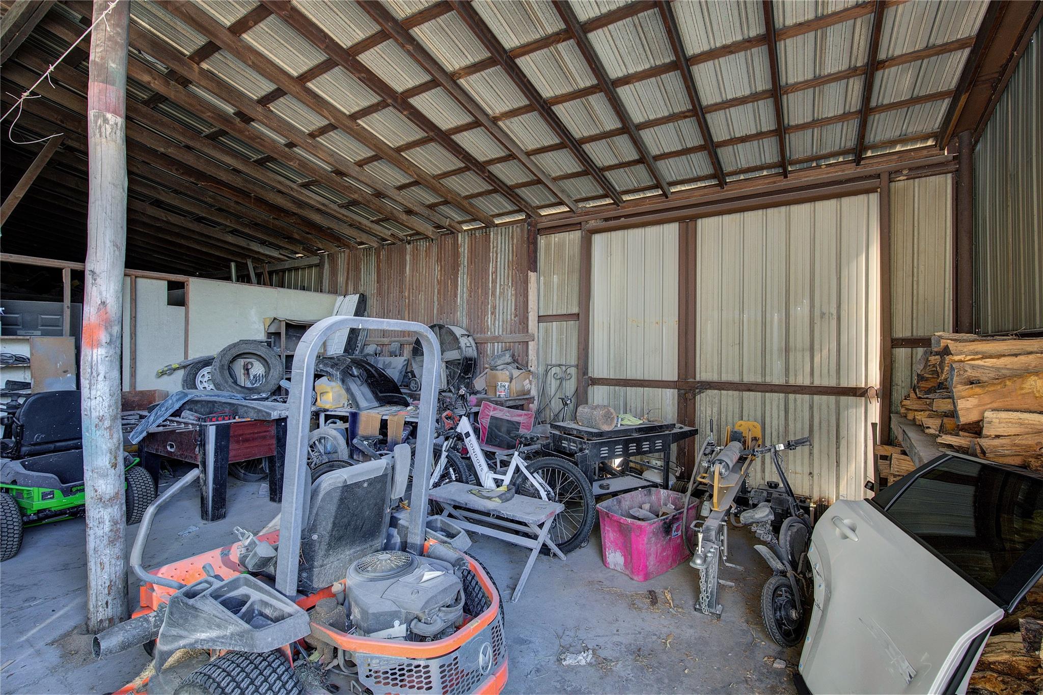 main property photo 7