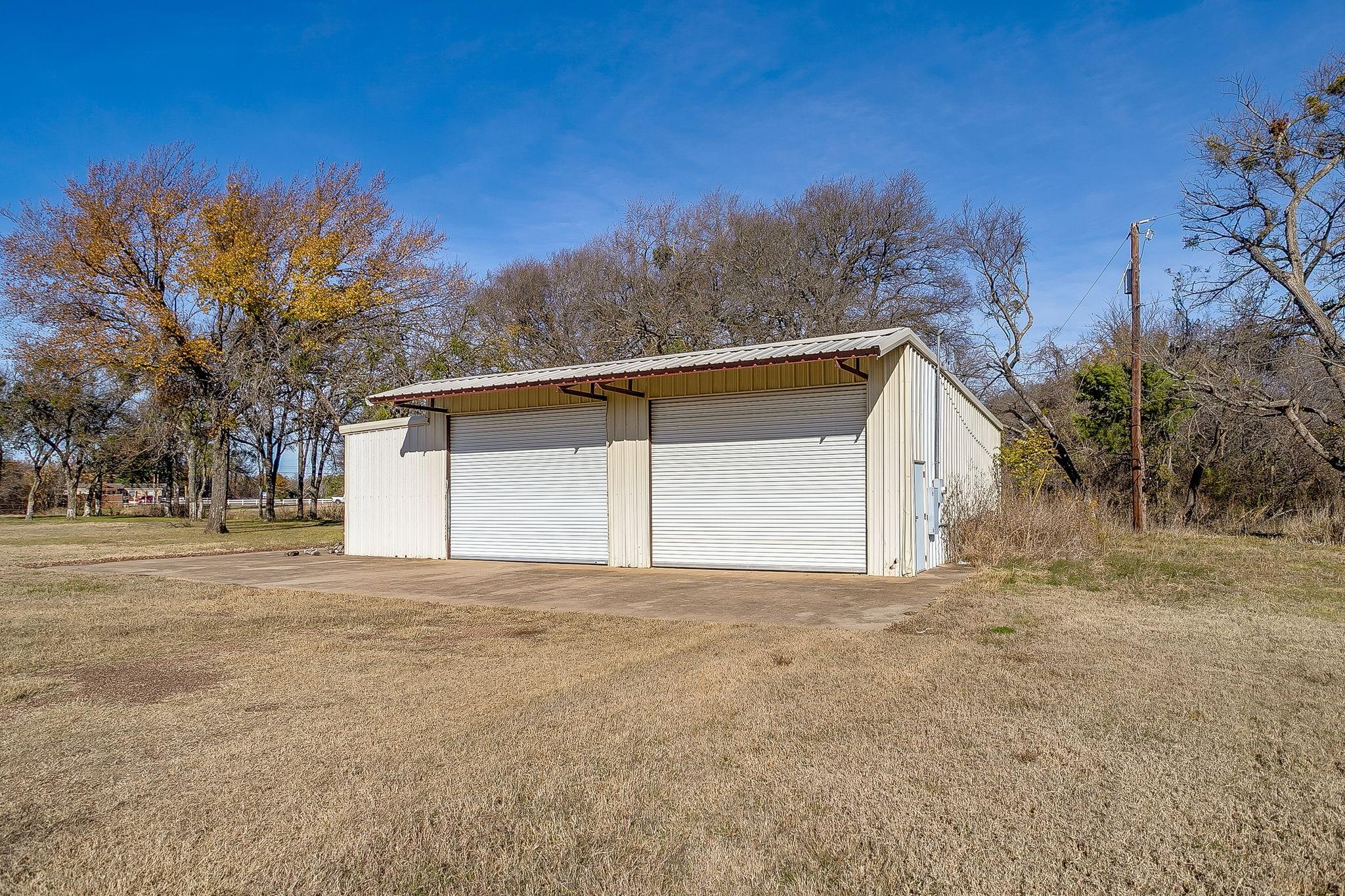 main property photo 38