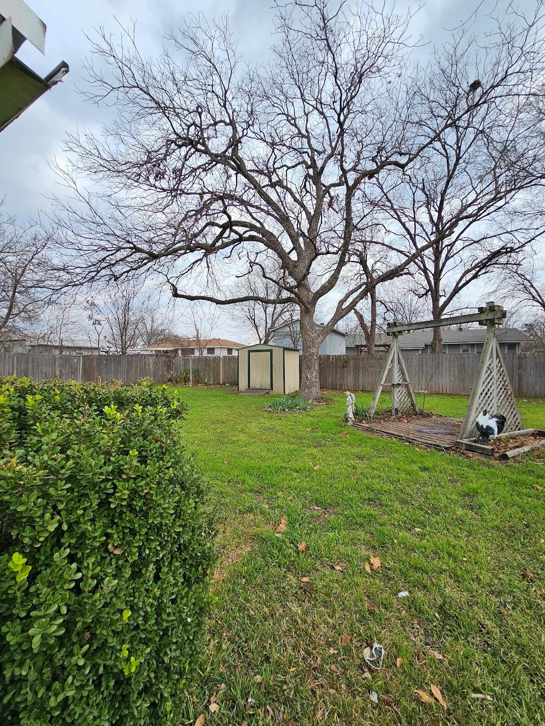 main property photo 27