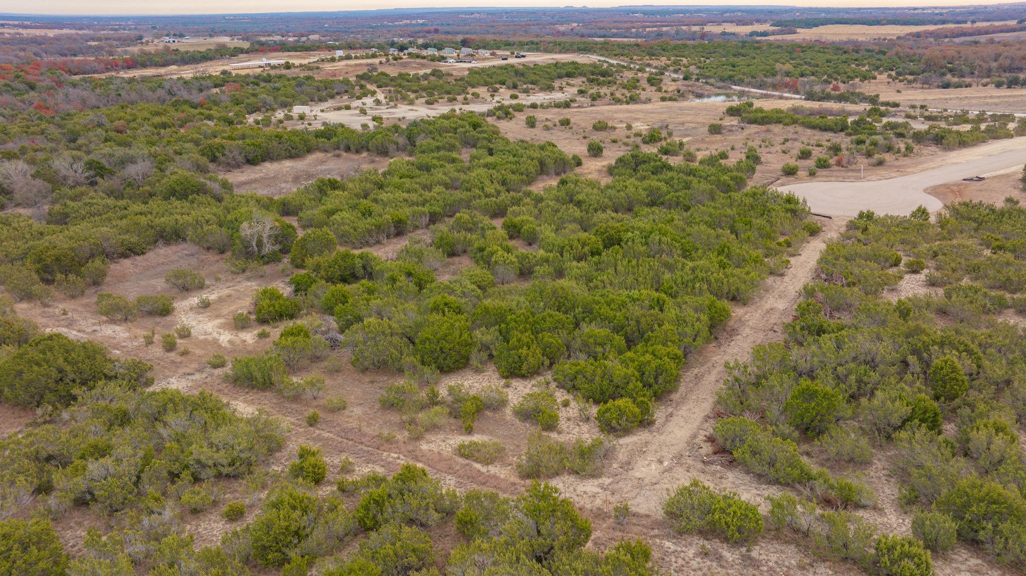 main property photo 31