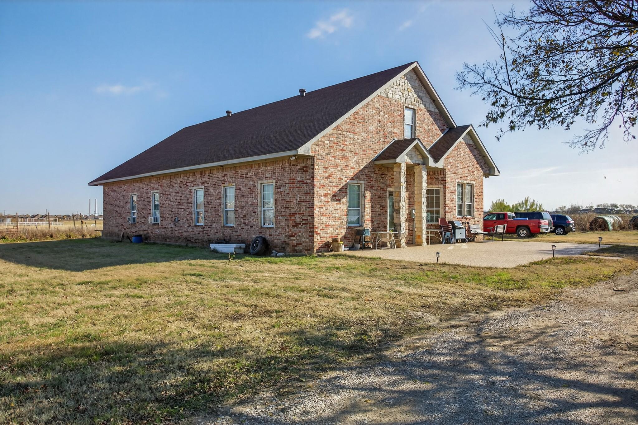 main property photo 27