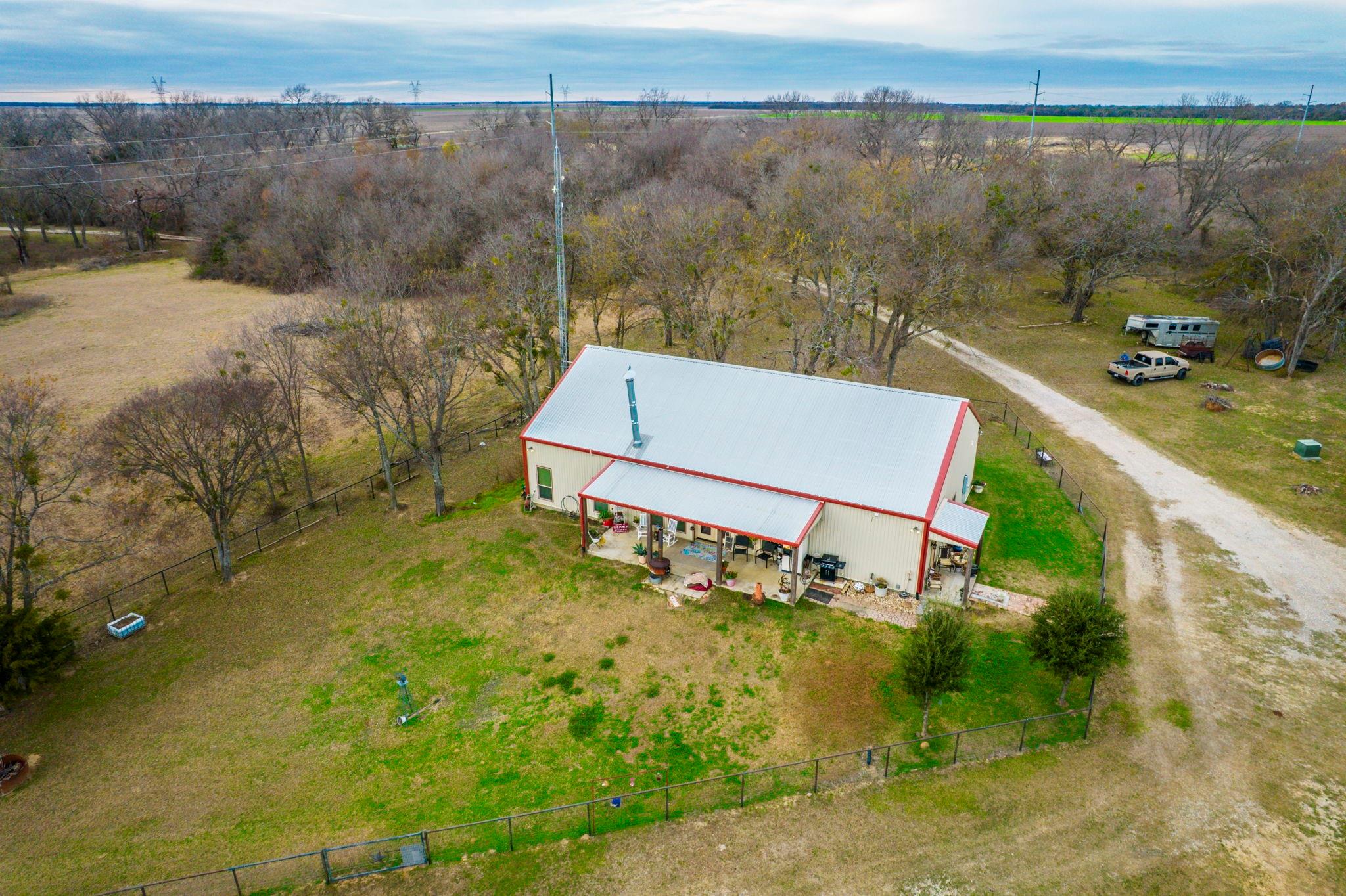 main property photo 24