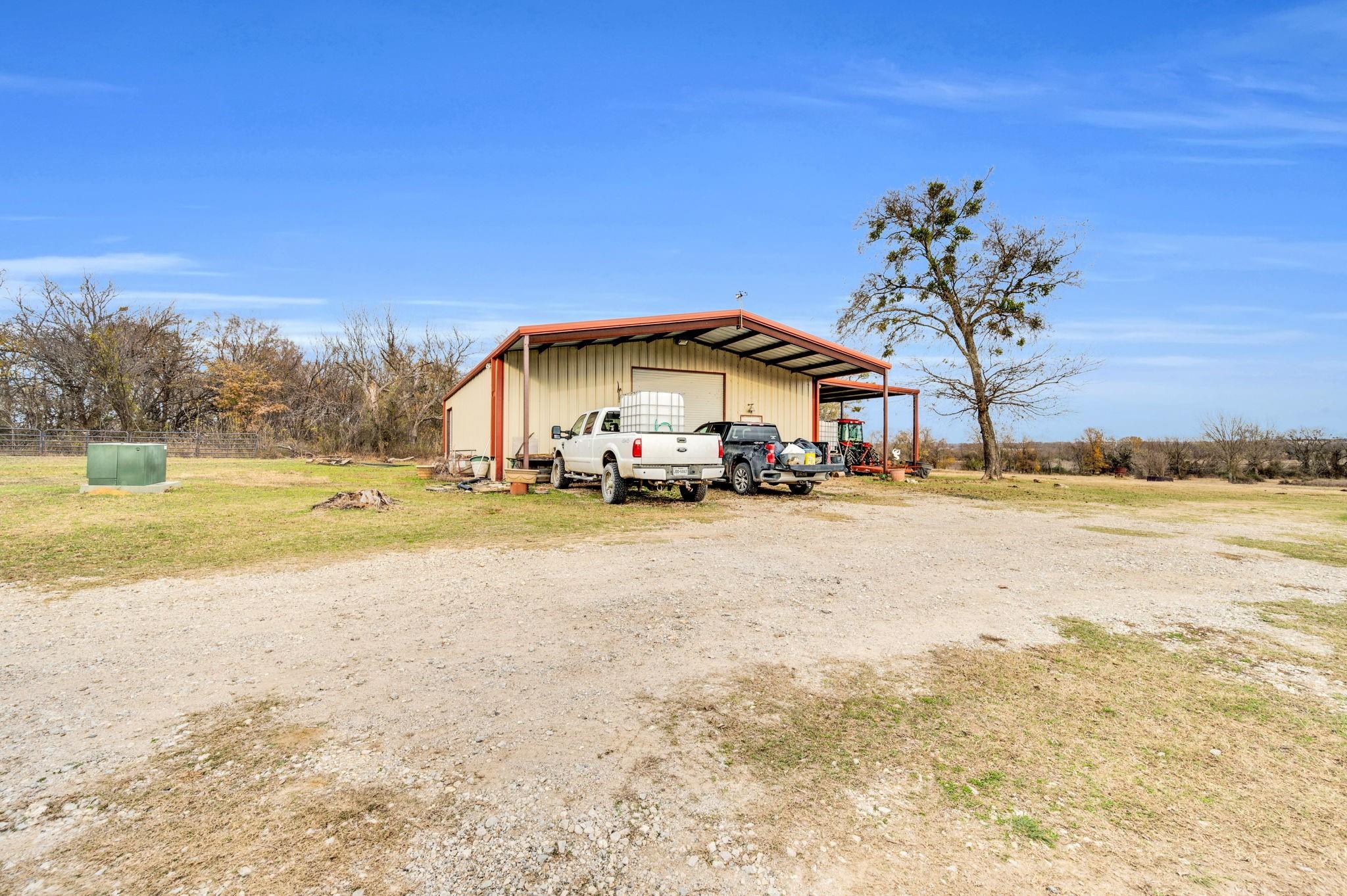 main property photo 32