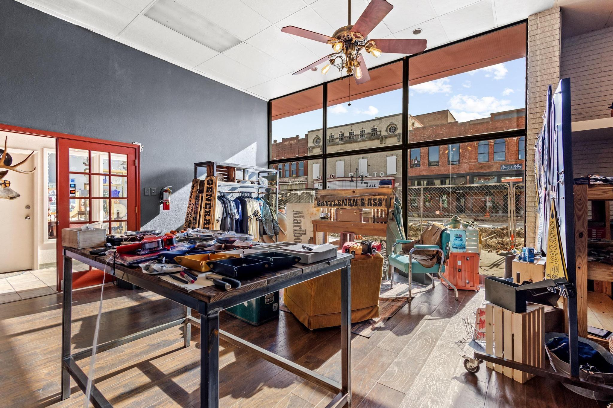 main property photo 17