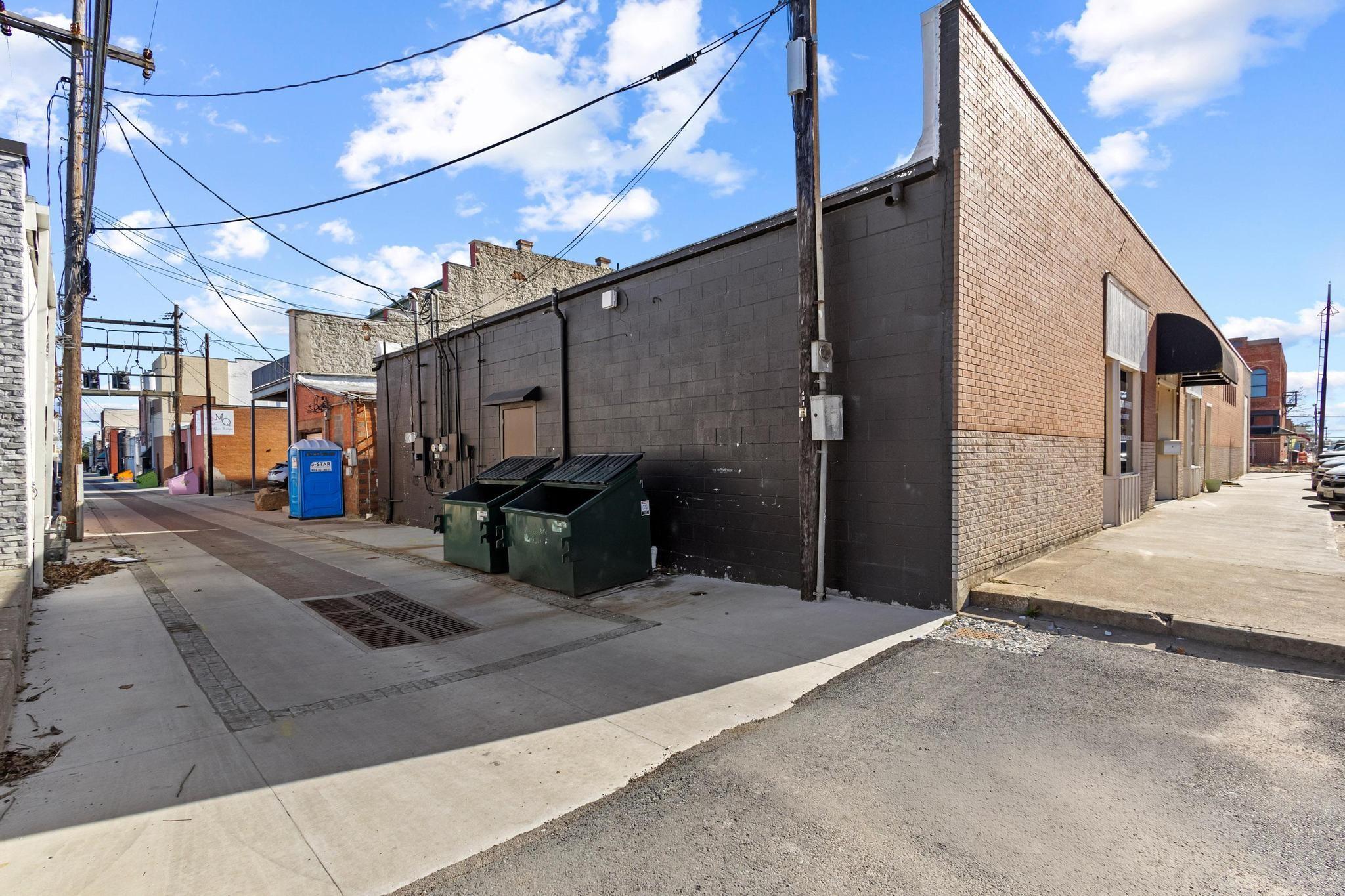 main property photo 38