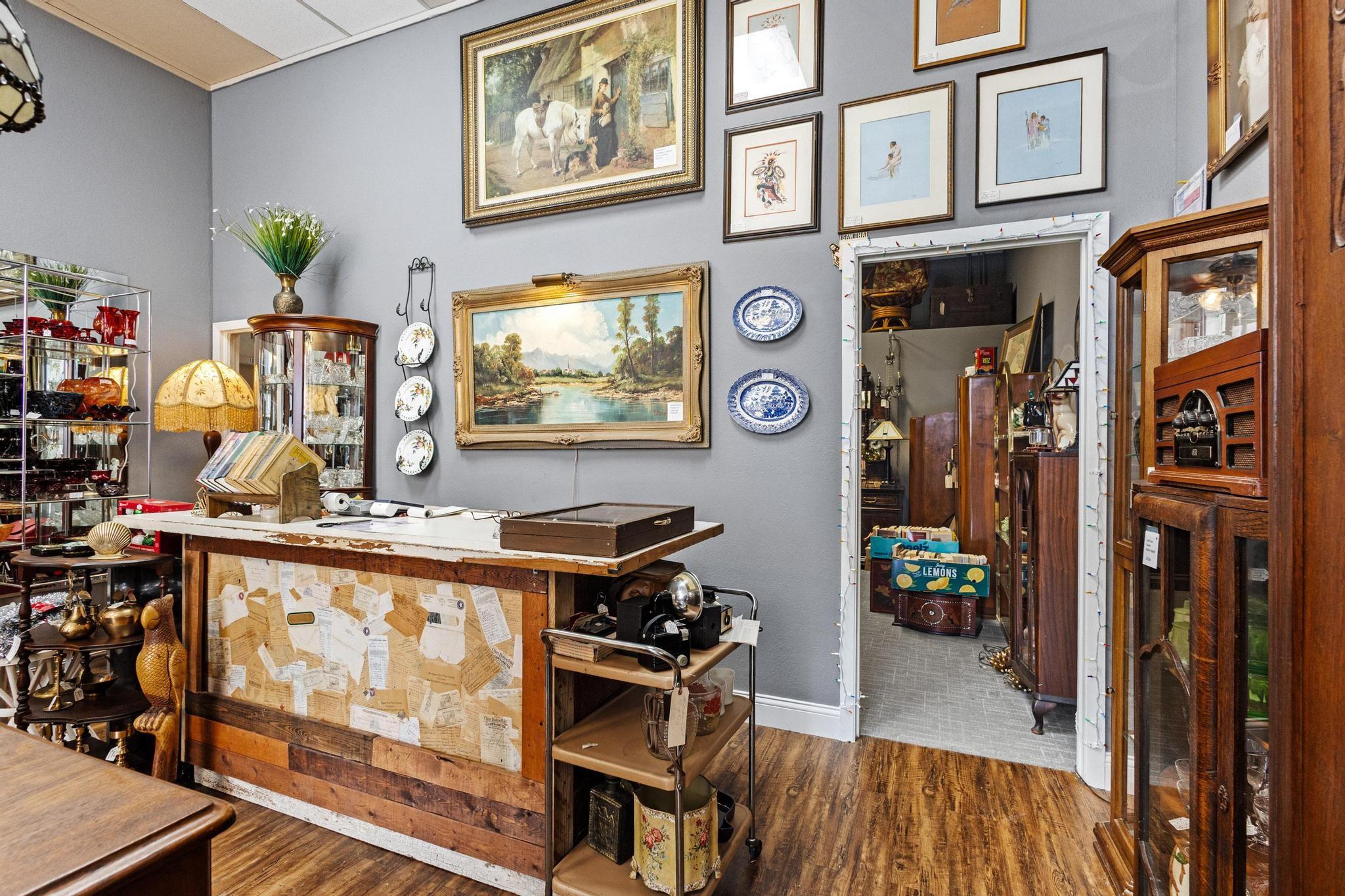 main property photo 7