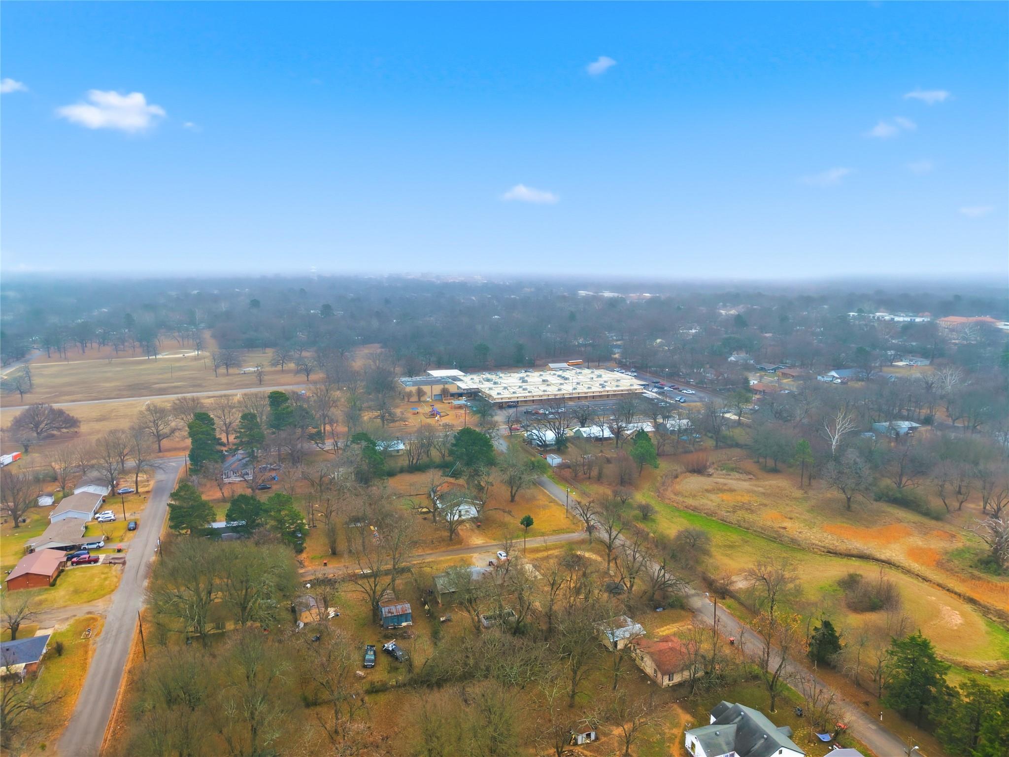main property photo 17