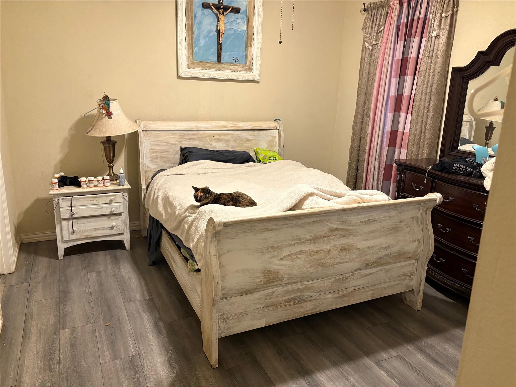 main property photo 11