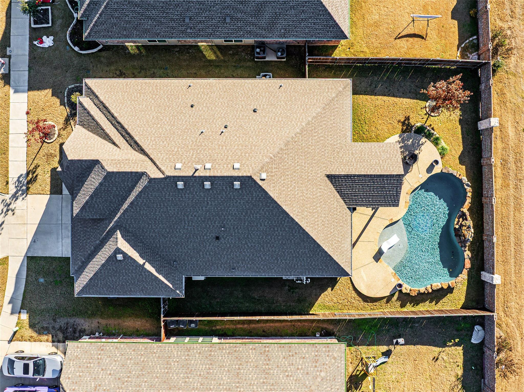 main property photo 26