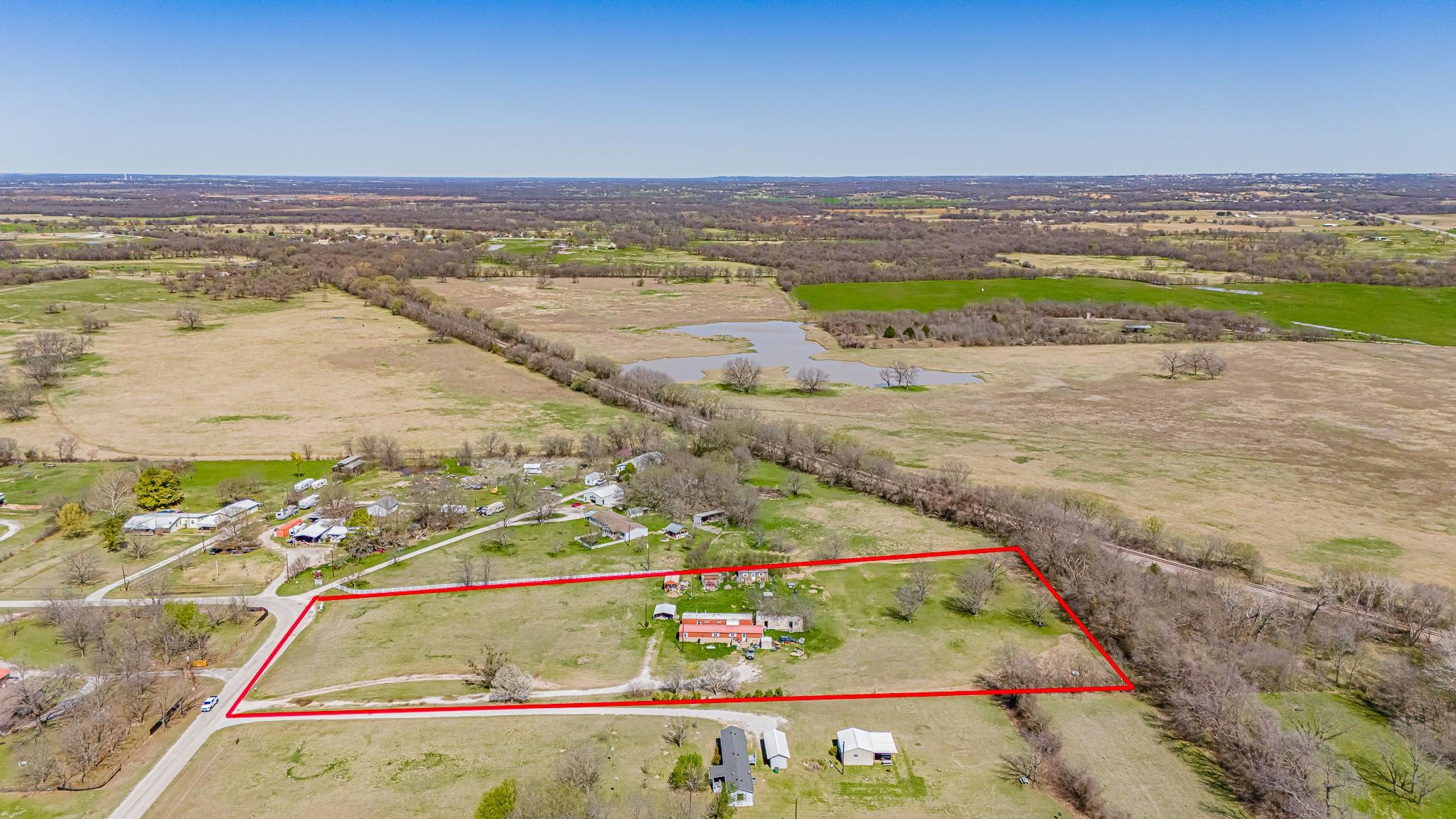 main property photo 6