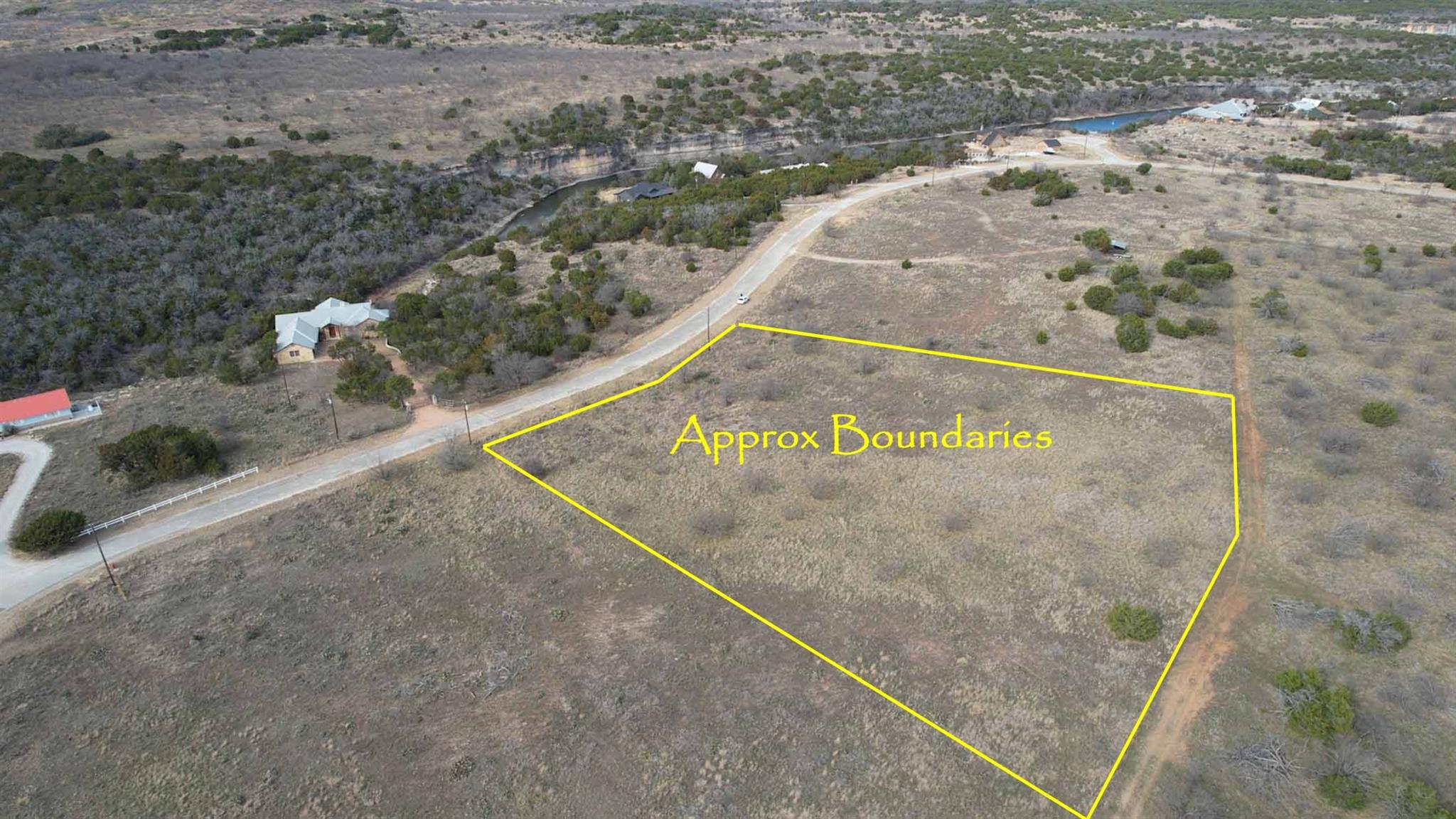main property photo 3