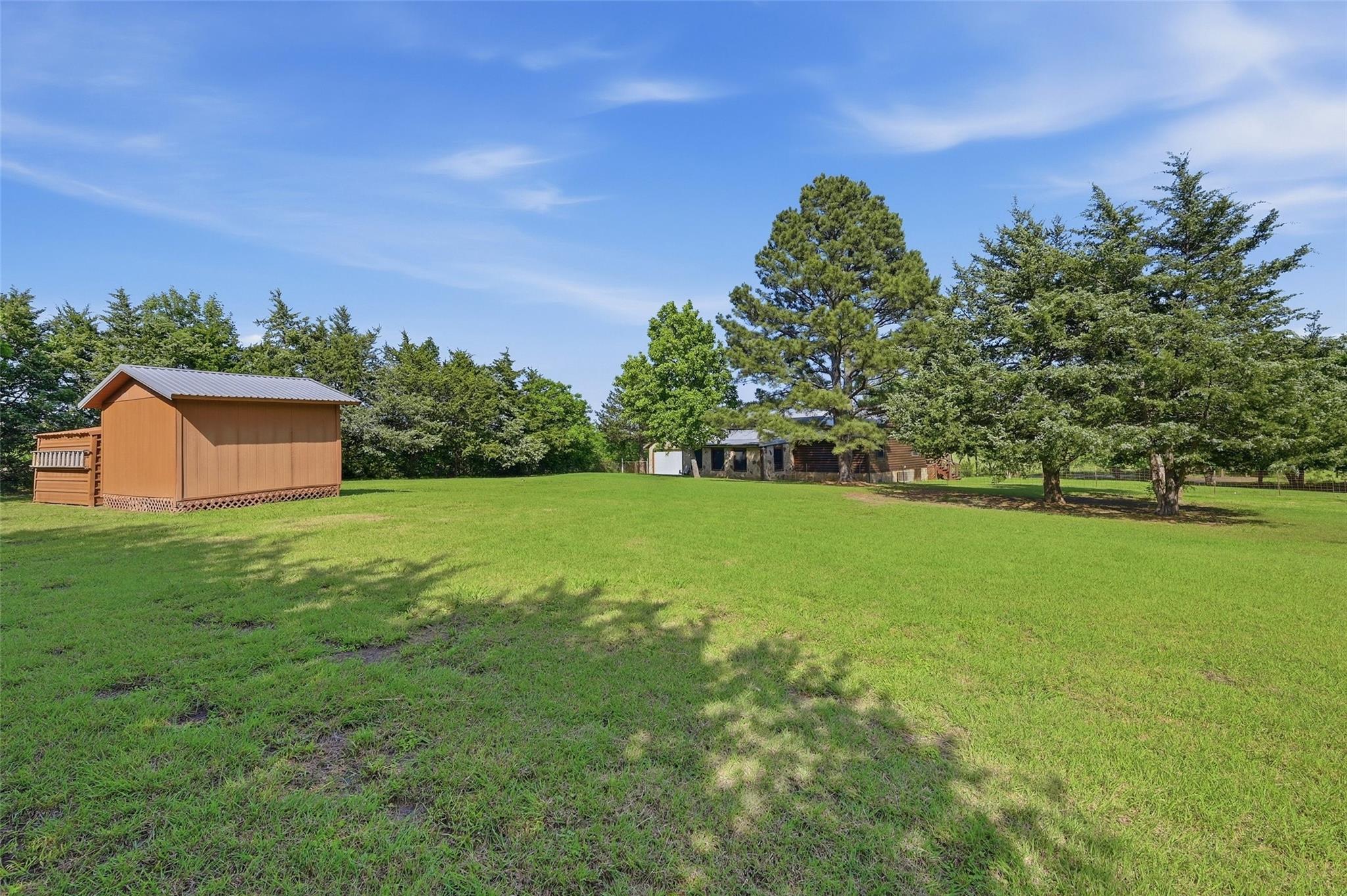 main property photo 32