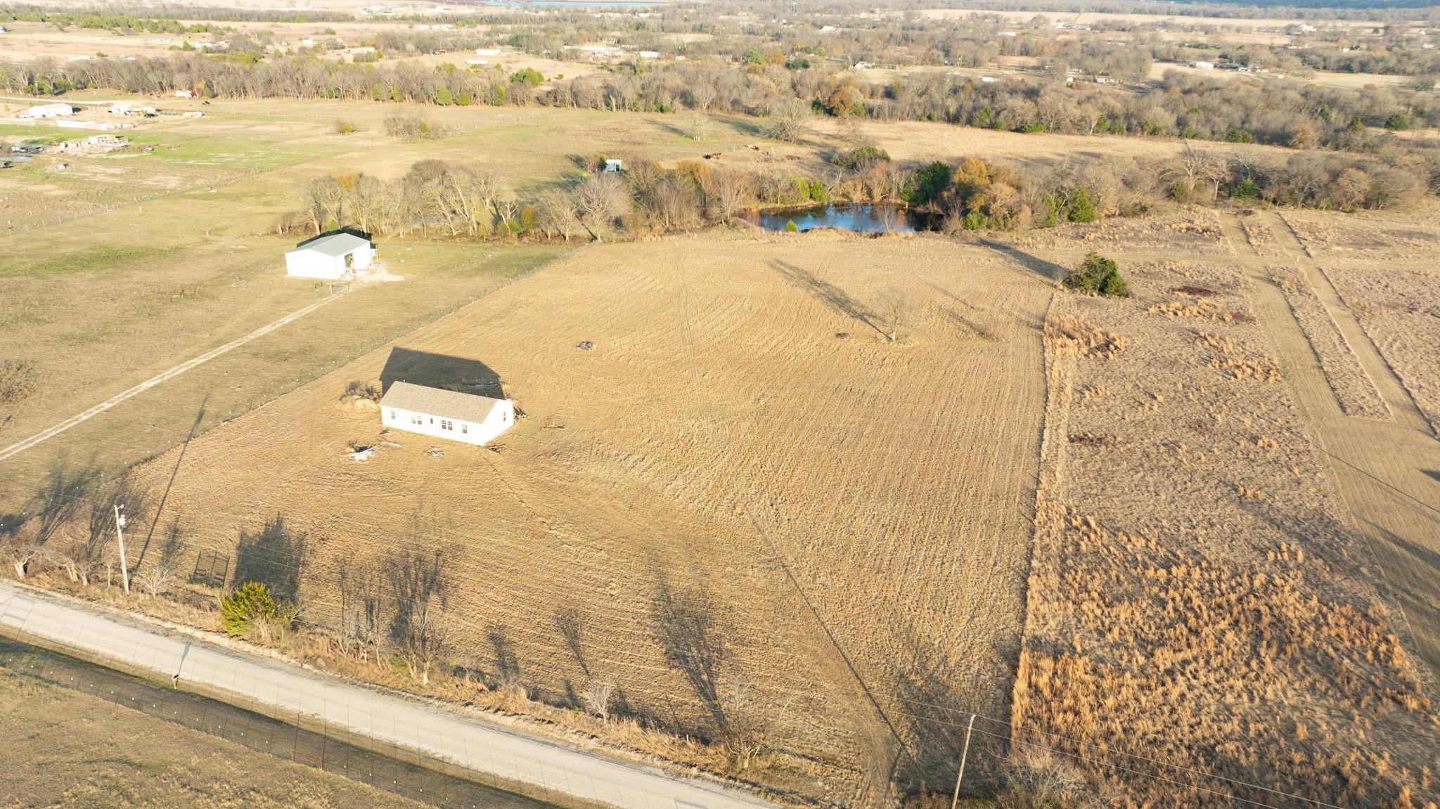 main property photo 9