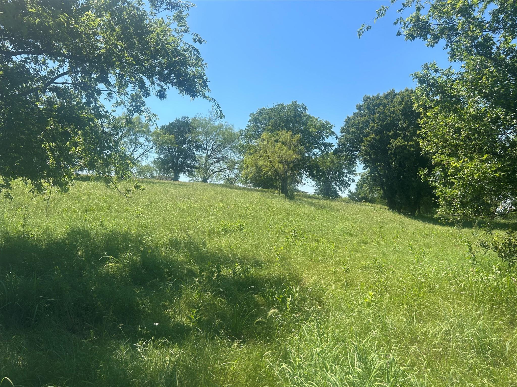 main property photo 23