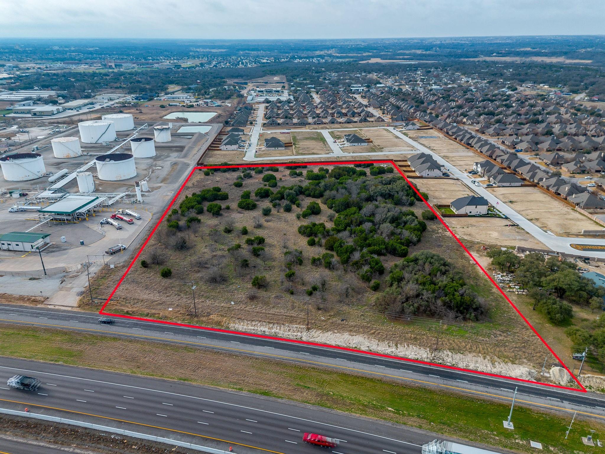 main property photo 15