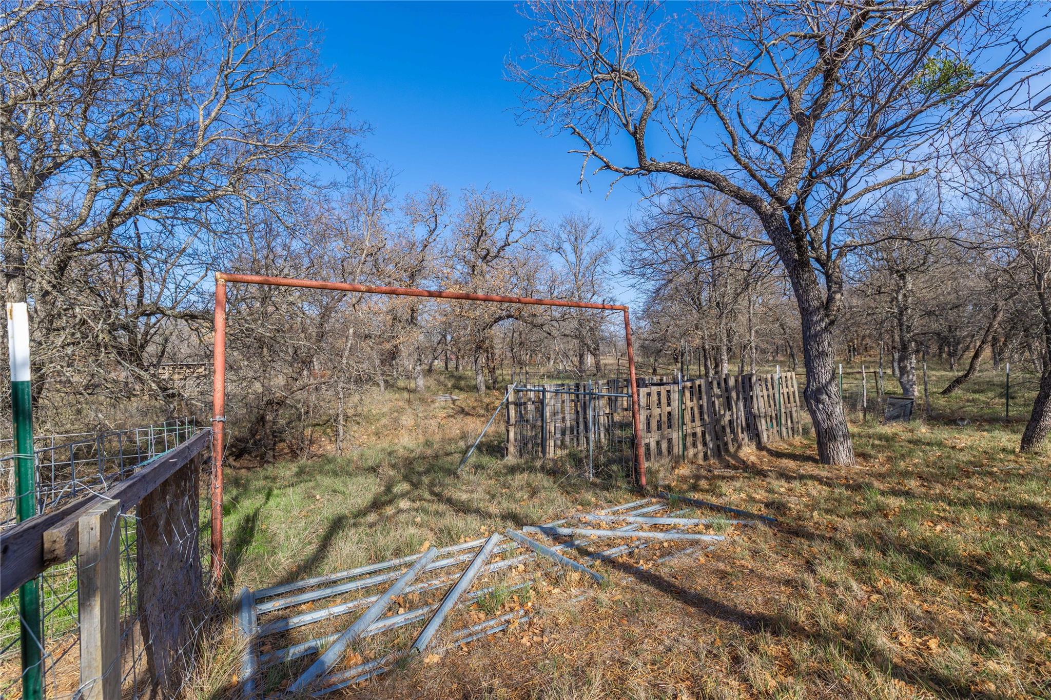 main property photo 27