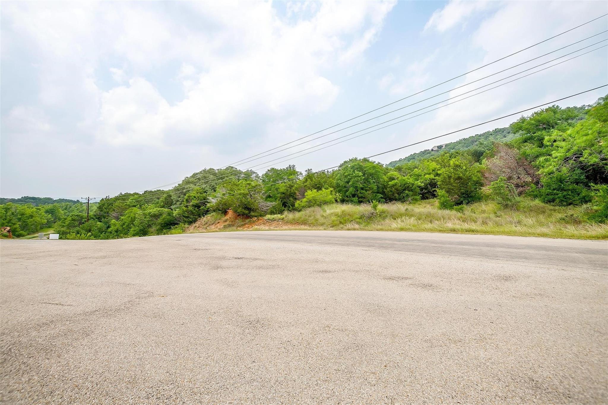 main property photo 10