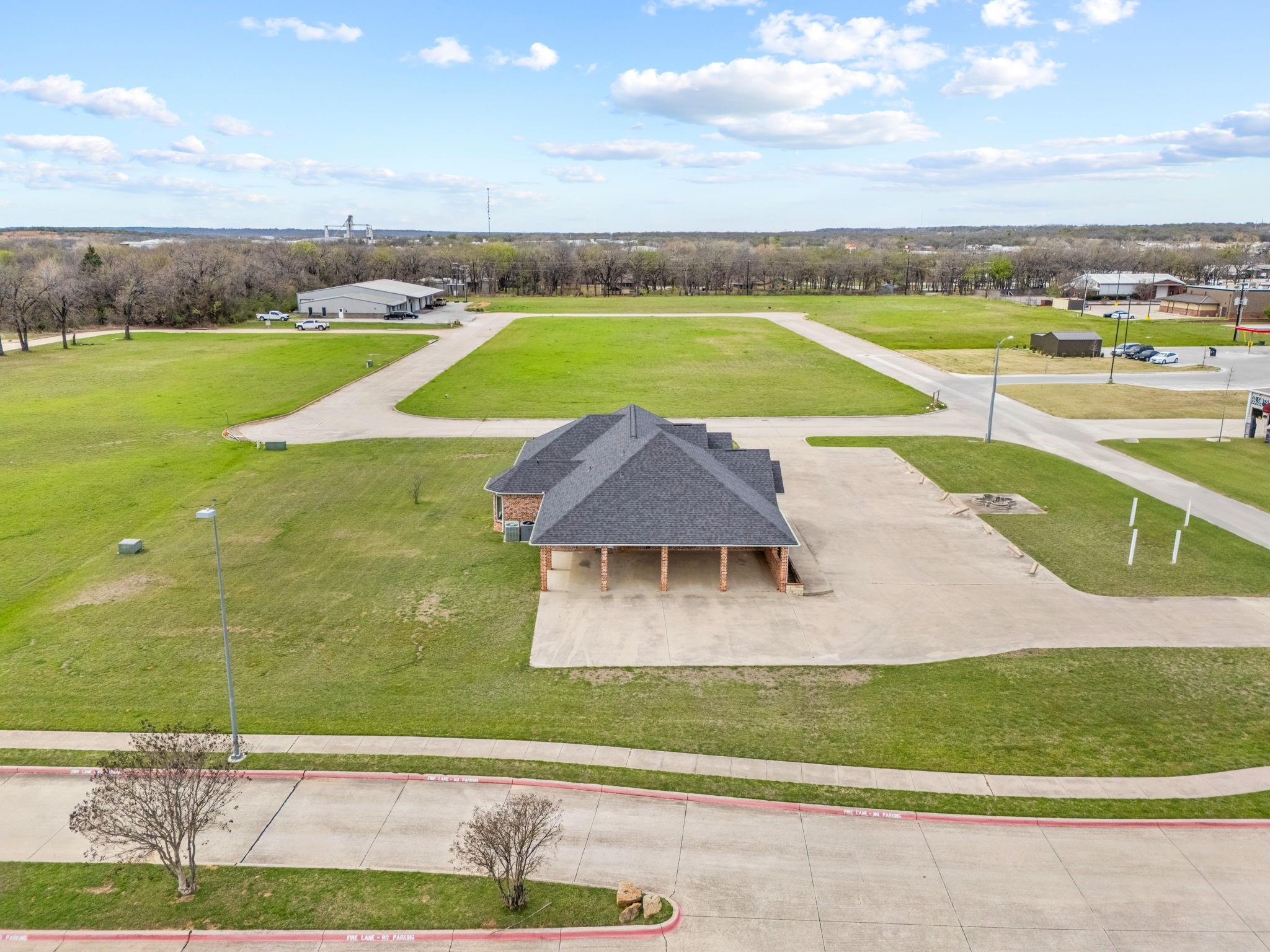 main property photo 31