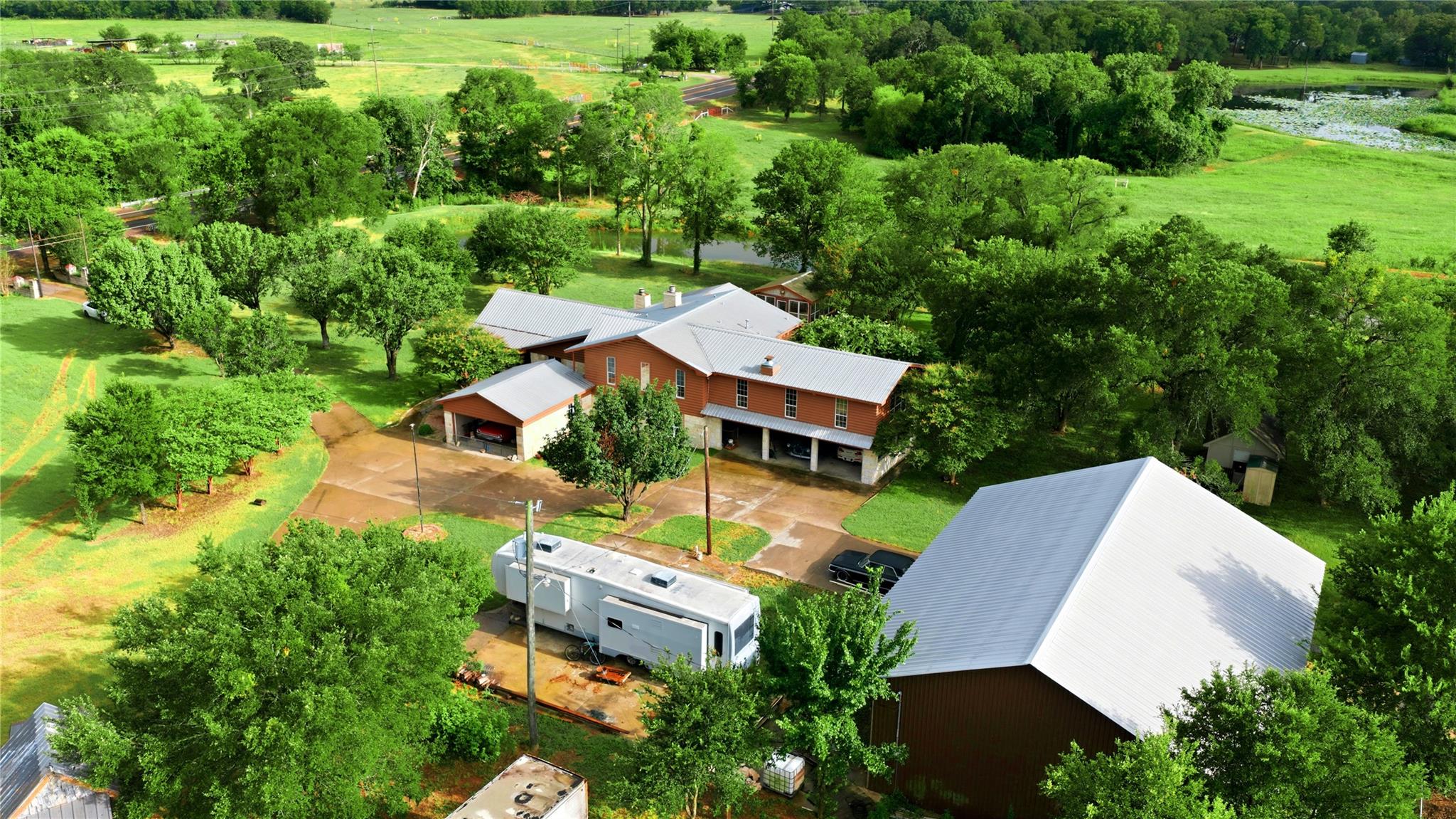 main property photo 37