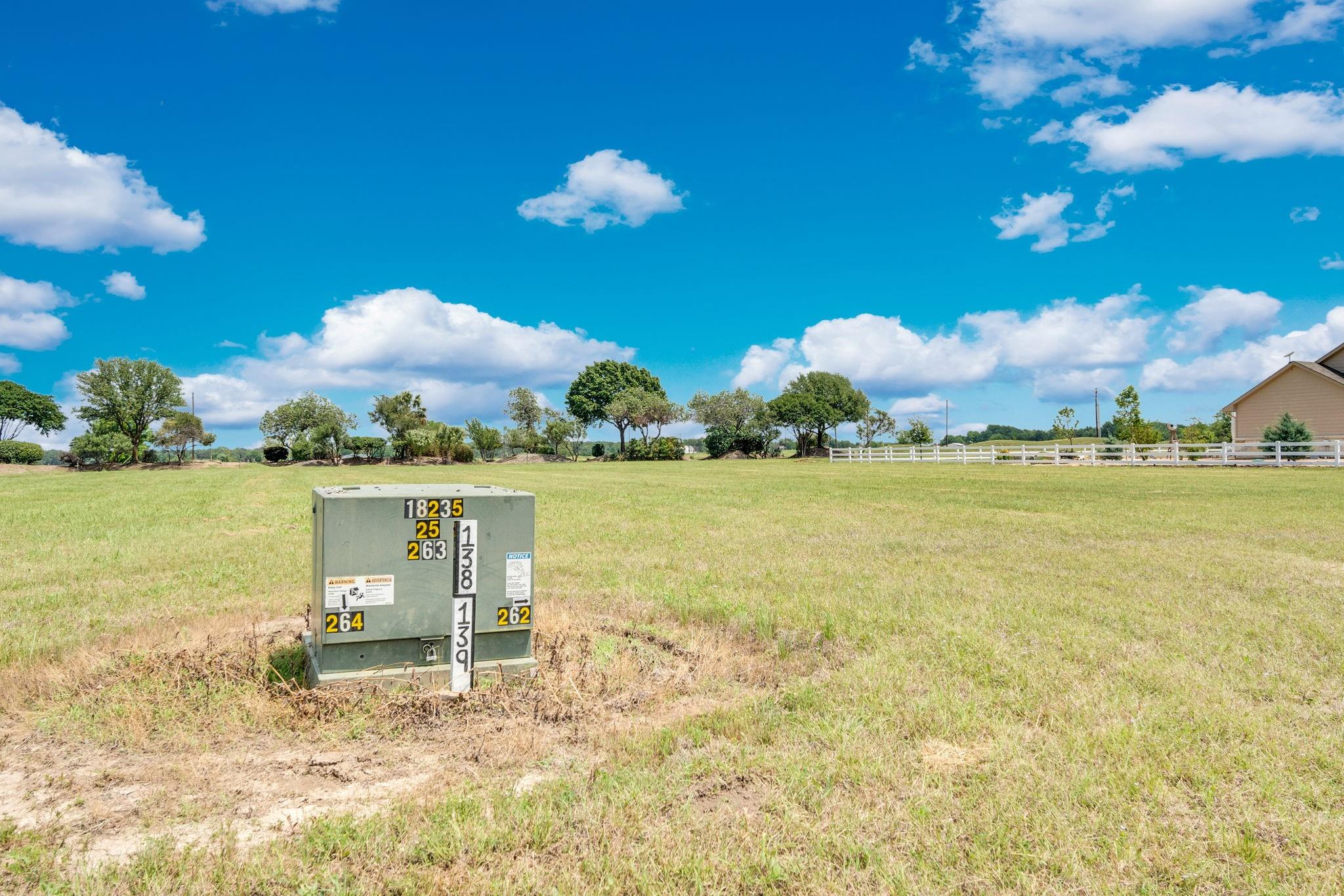 main property photo 7