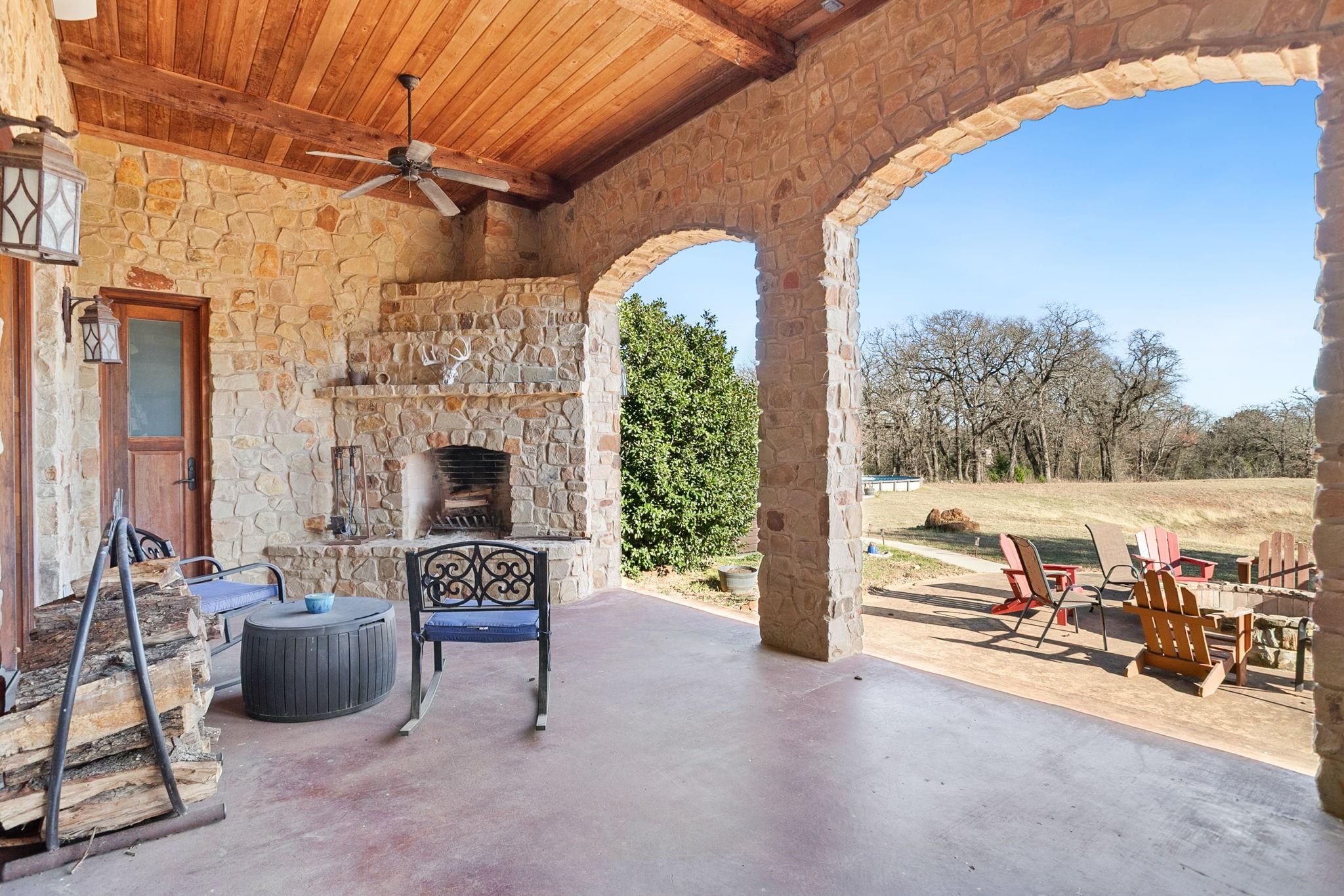 main property photo 20