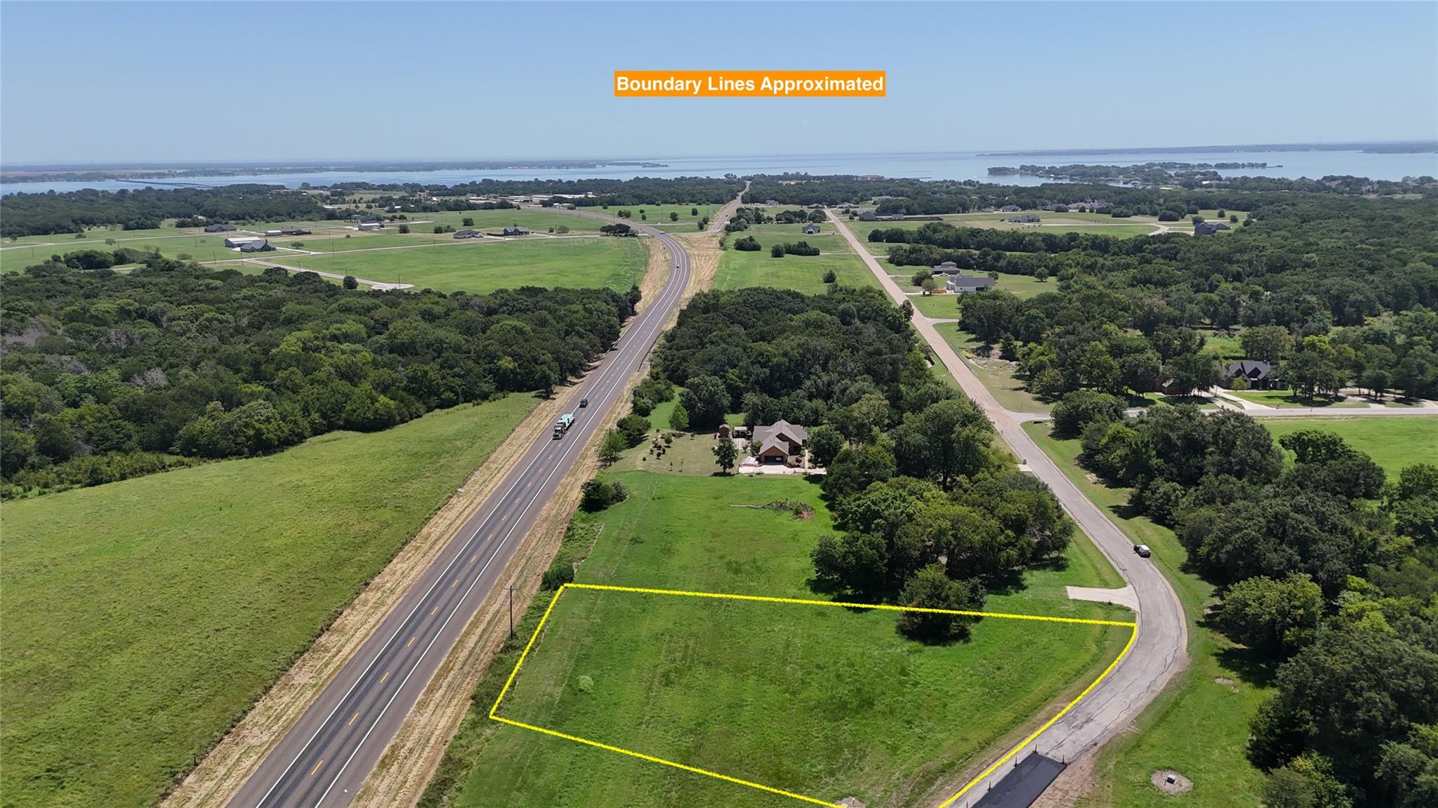 main property photo 16