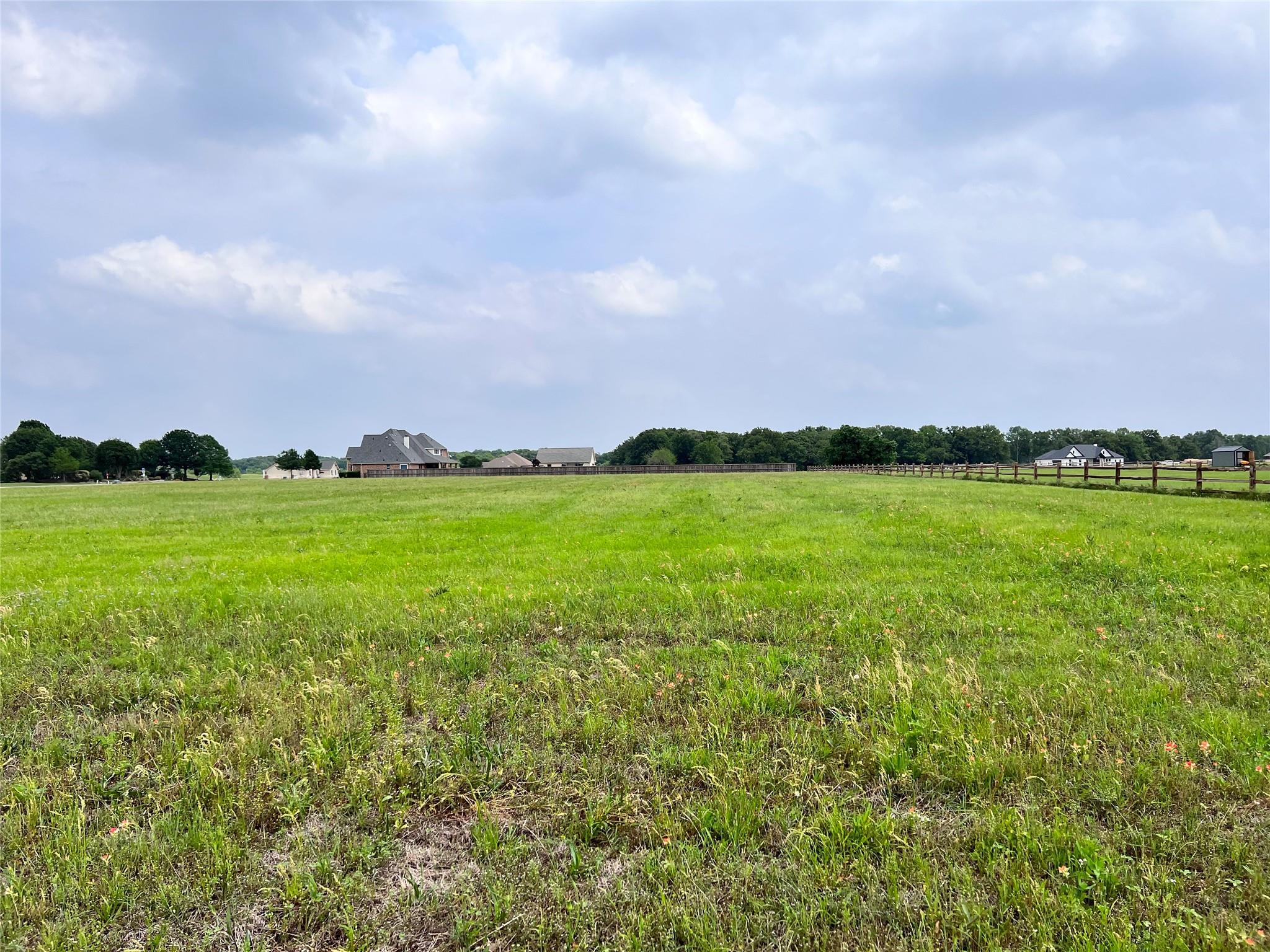 main property photo 18