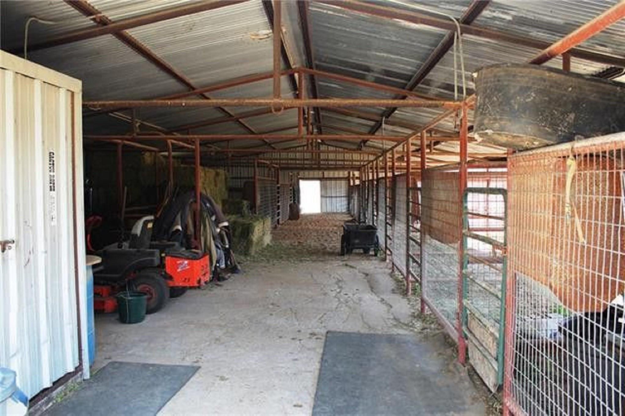 main property photo 34