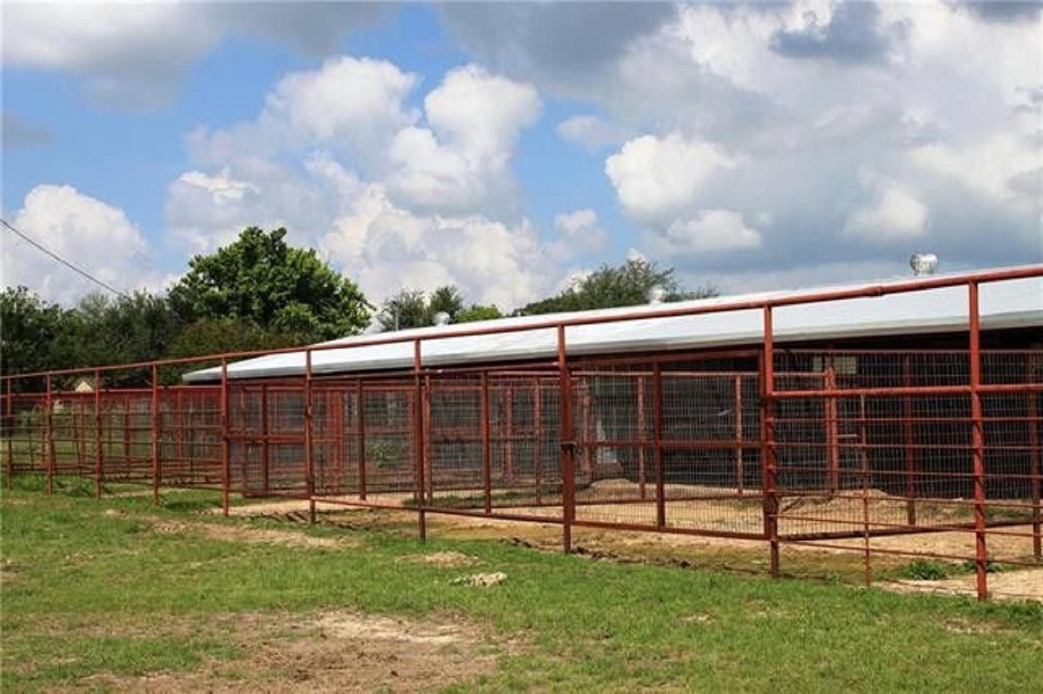 main property photo 35