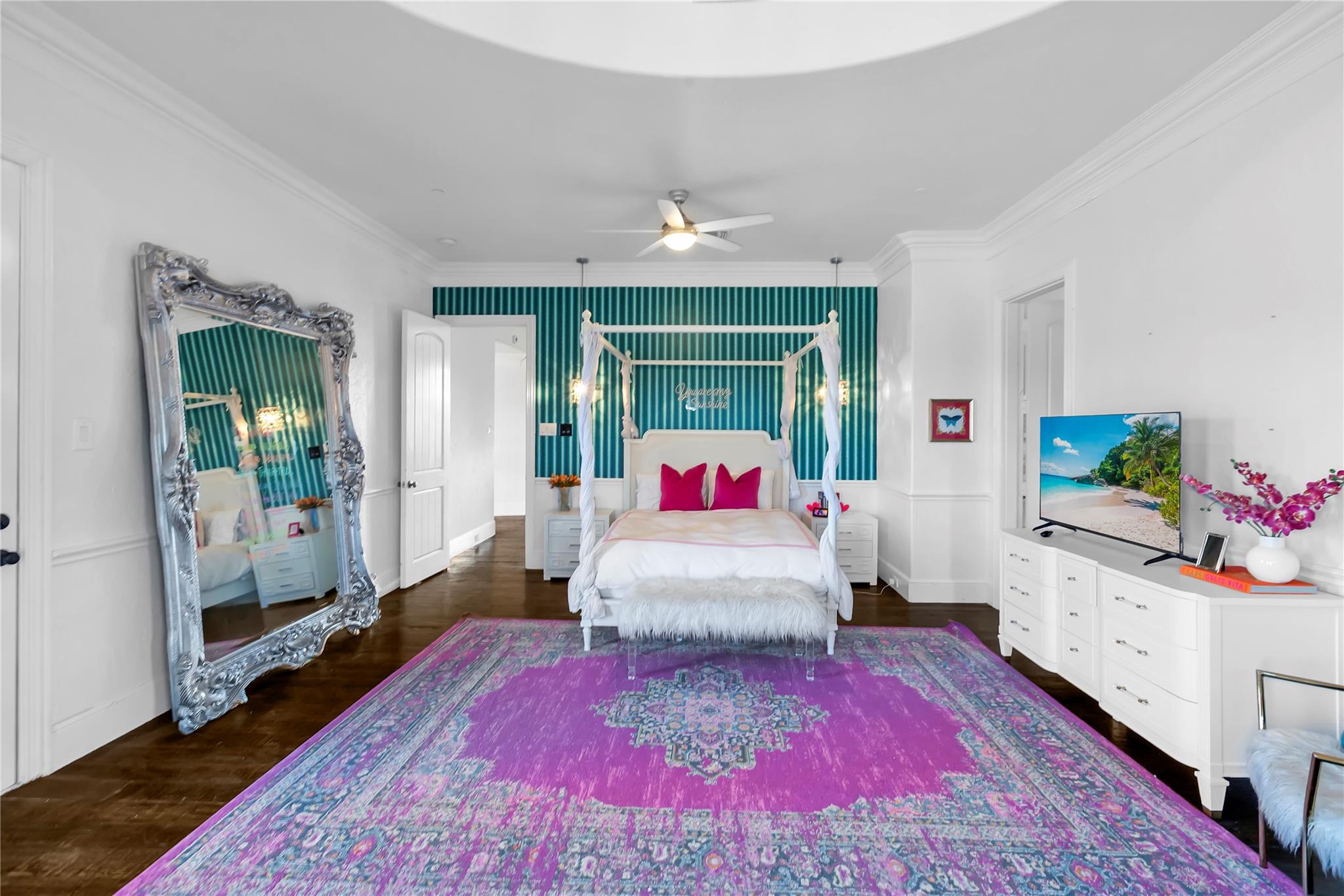 main property photo 30