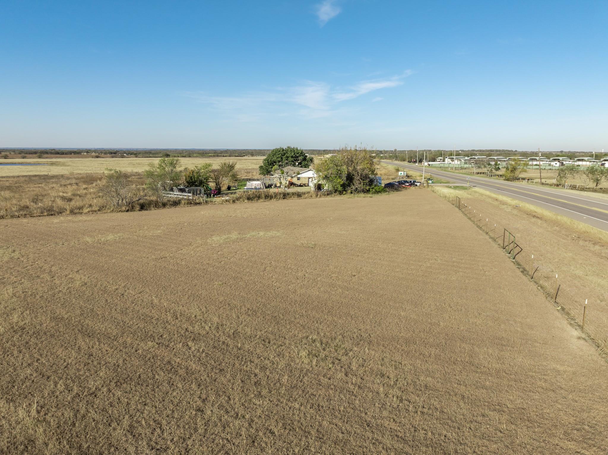 main property photo 18