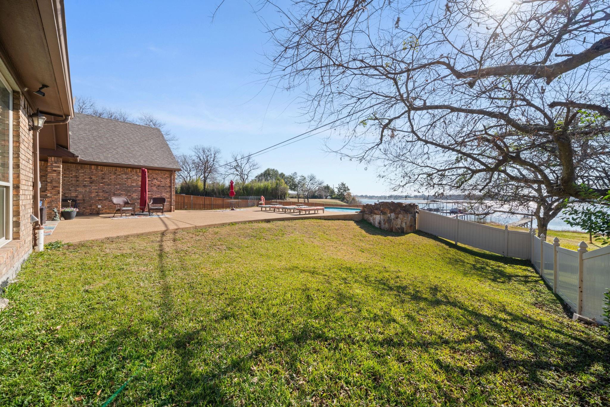 main property photo 36