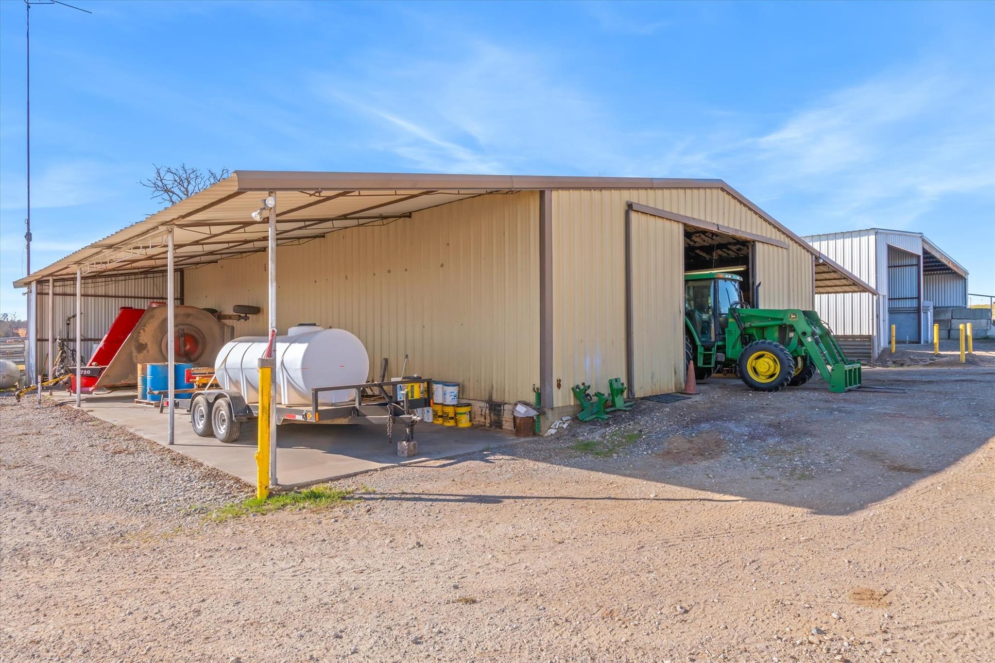main property photo 22
