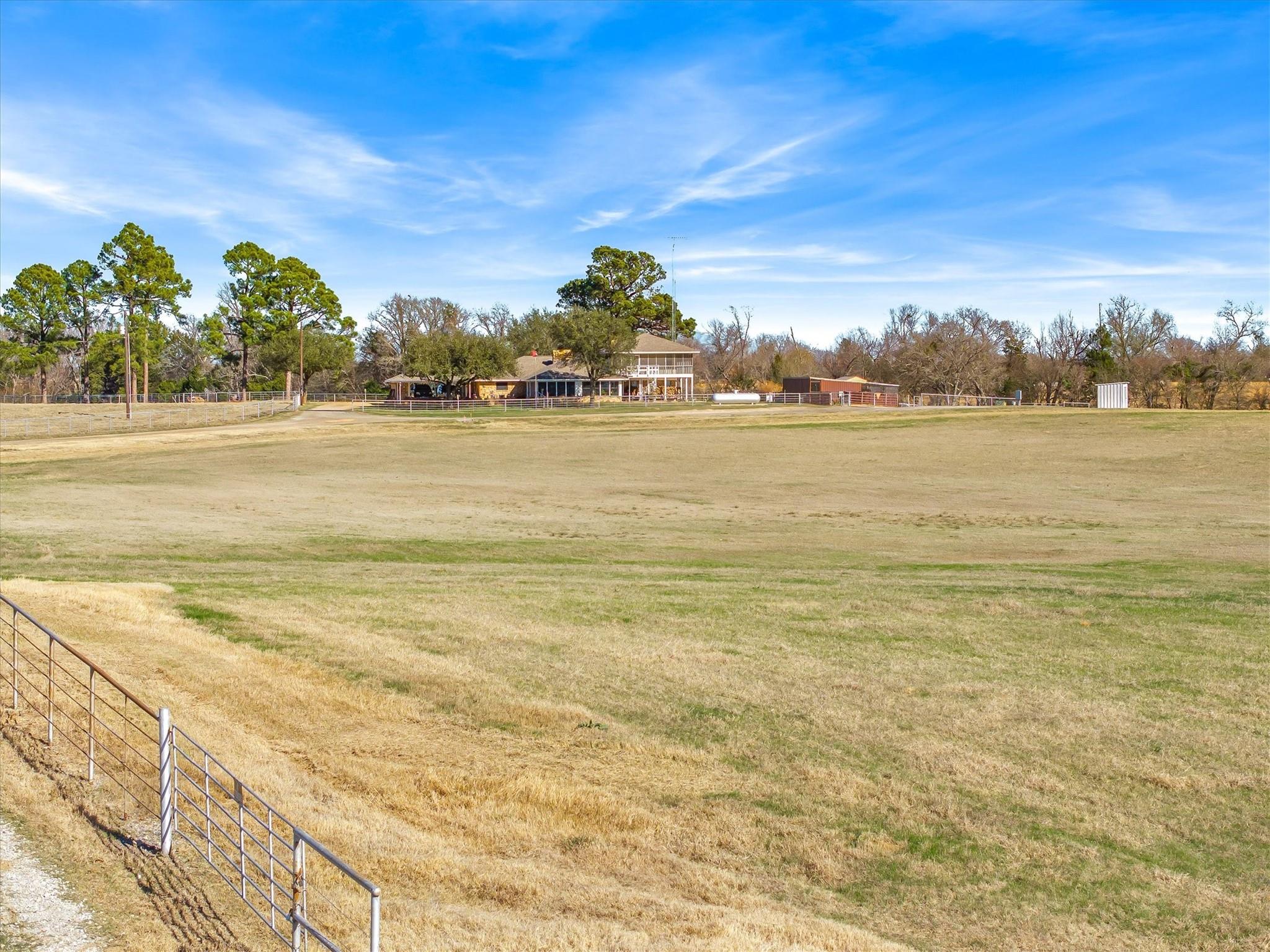 main property photo 38